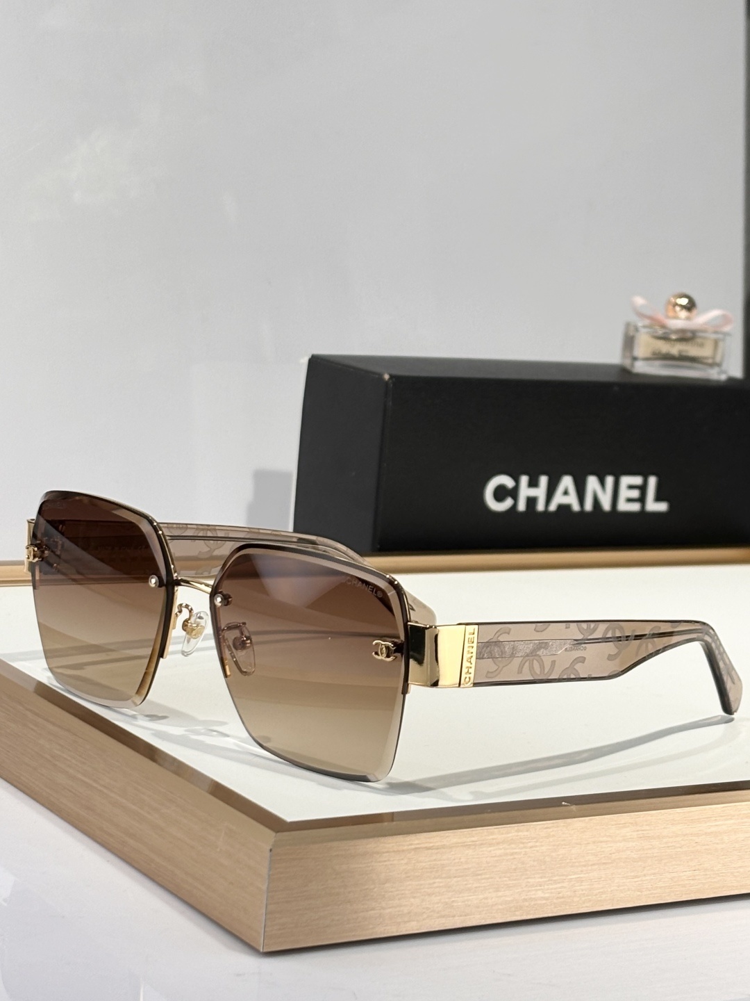 Chanel Rimless Gradient Sunglasses – Premium Designer Eyewear