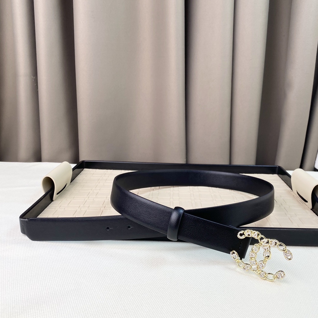 Elegant Women's Black Leather Belt with Crystal Gold Buckle