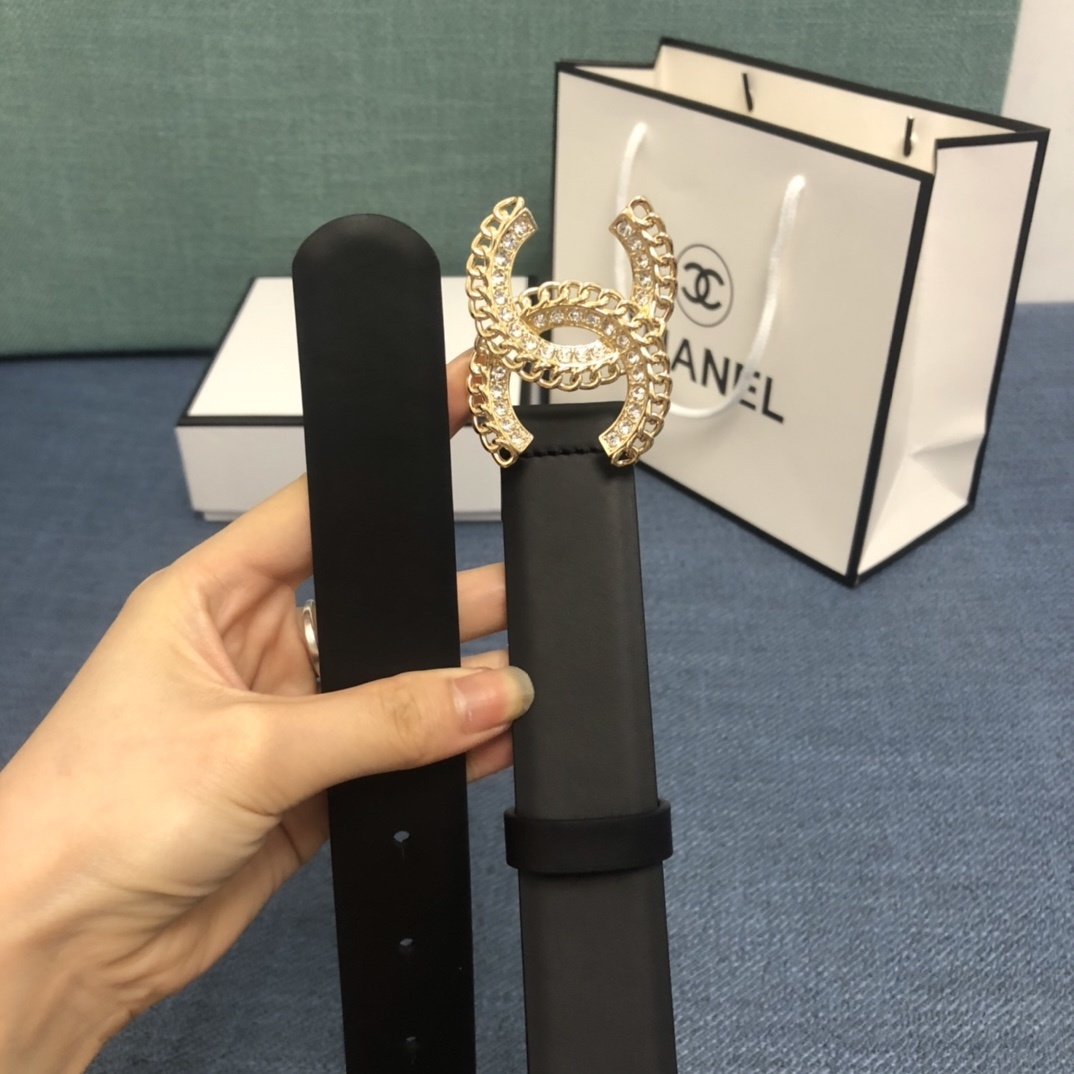 Luxury Crystal Chain CC Buckle Leather Belt for Women