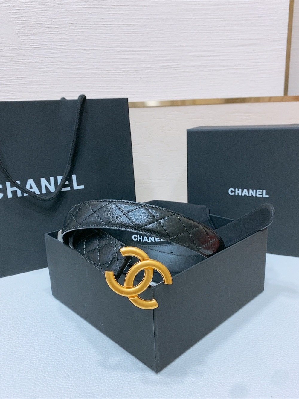Chanel Quilted Leather Belt with Gold CC Buckle - Black