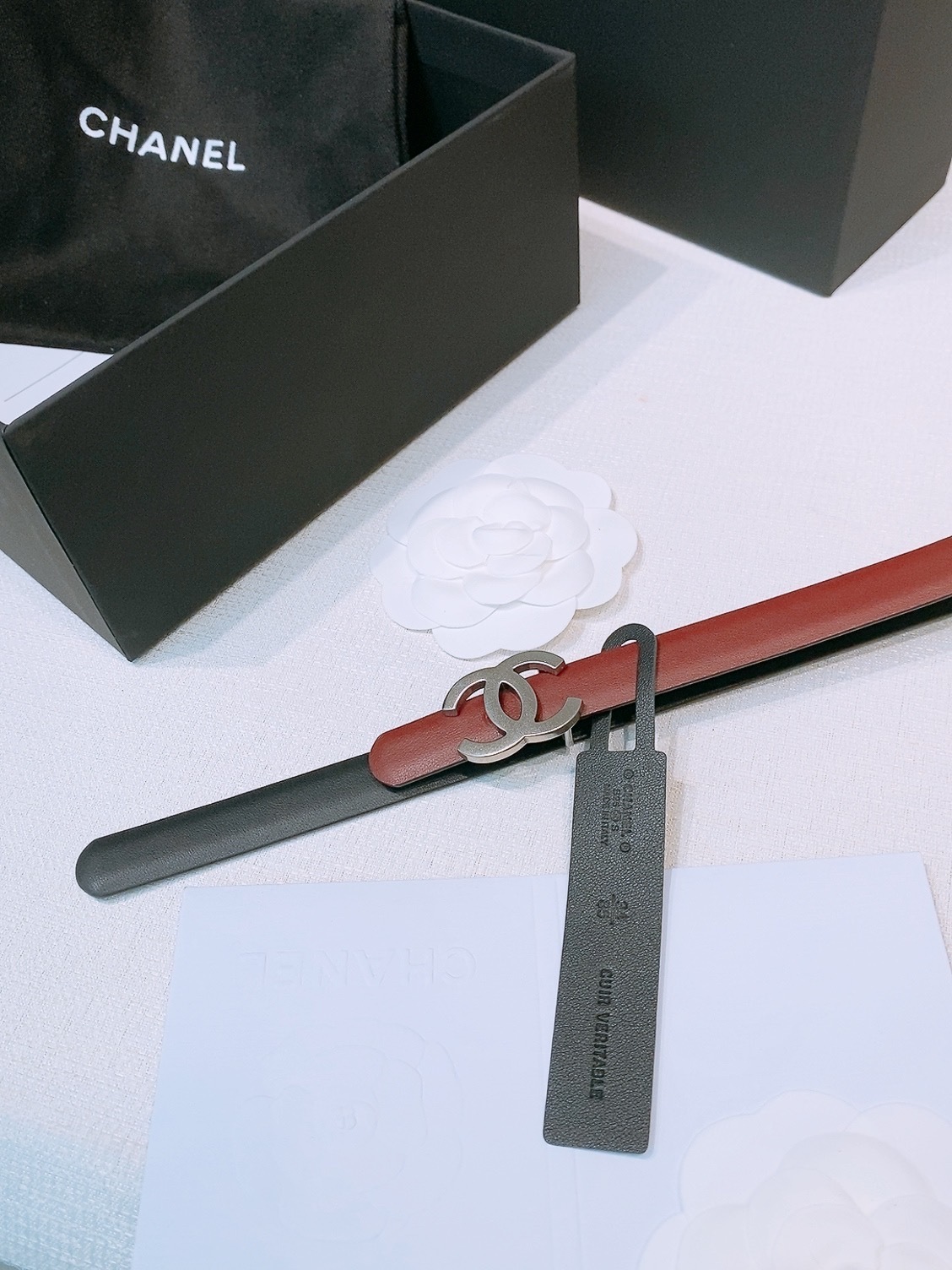 Chanel Slim Reversible Leather Belt – Red/Black Silver CC Buckle