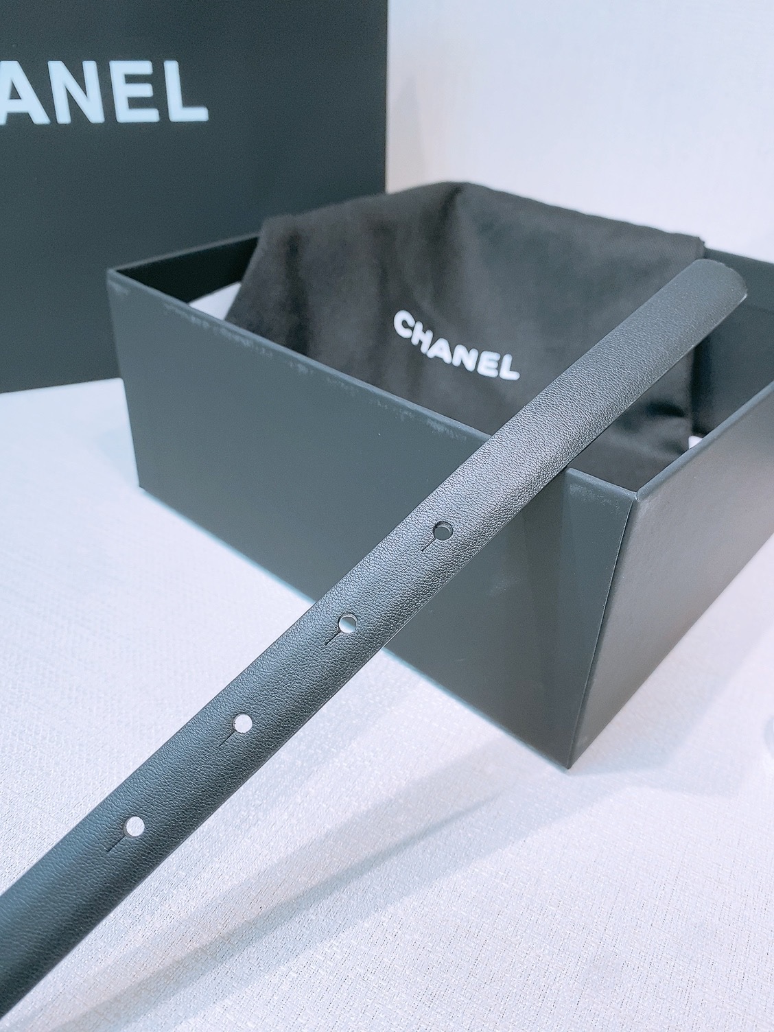 Chanel Slim Reversible Leather Belt – Red/Black Silver CC Buckle