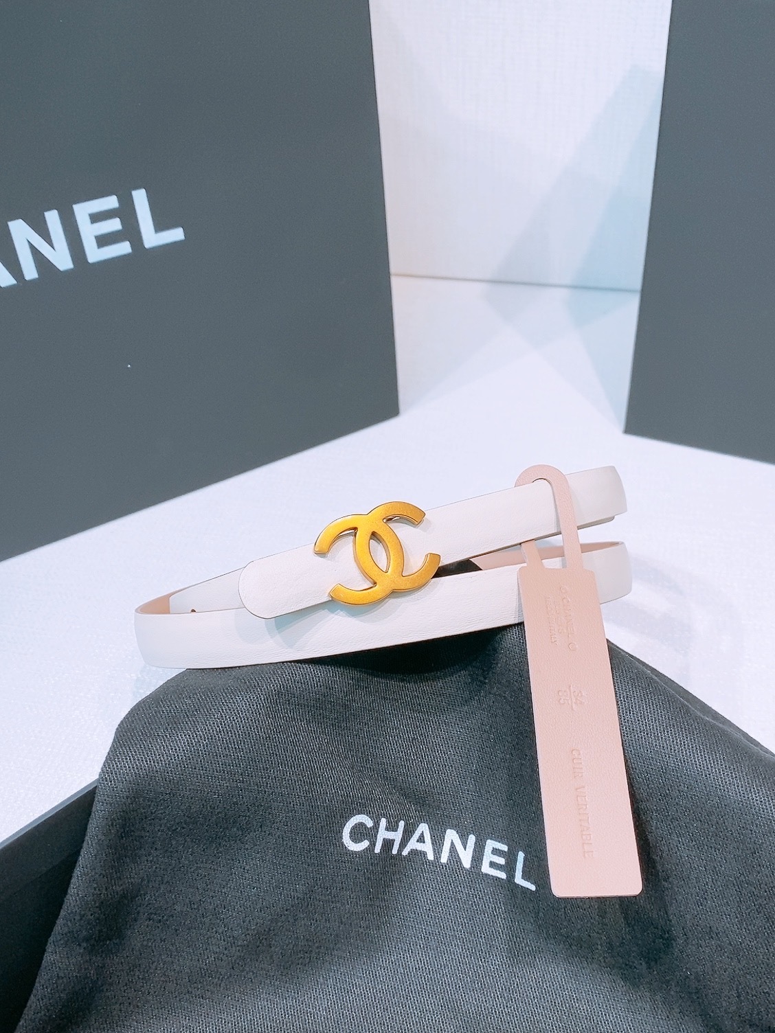 Chanel Skinny CC Logo Belt in Cream Leather with Gold Buckle