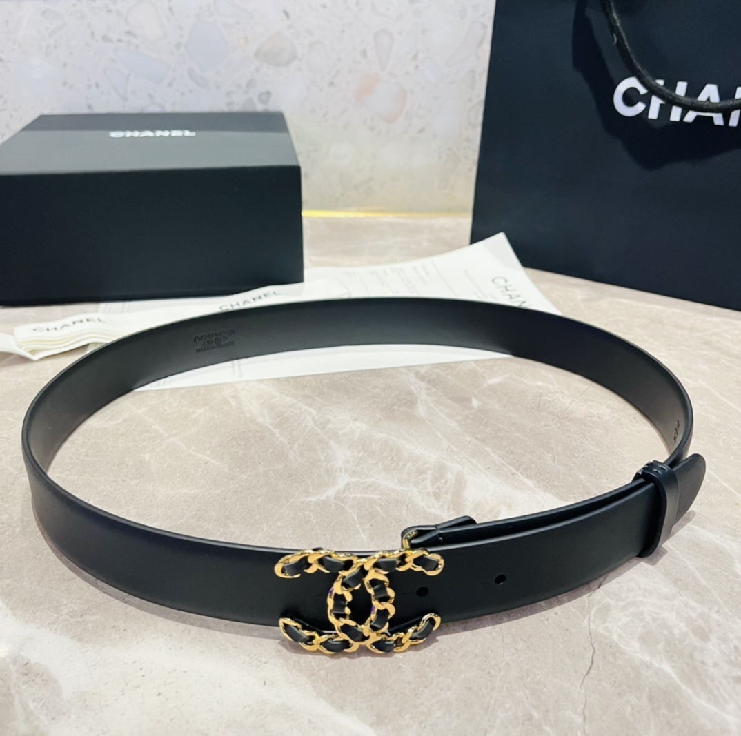Chanel Black Leather Belt - Gold Chain CC Buckle