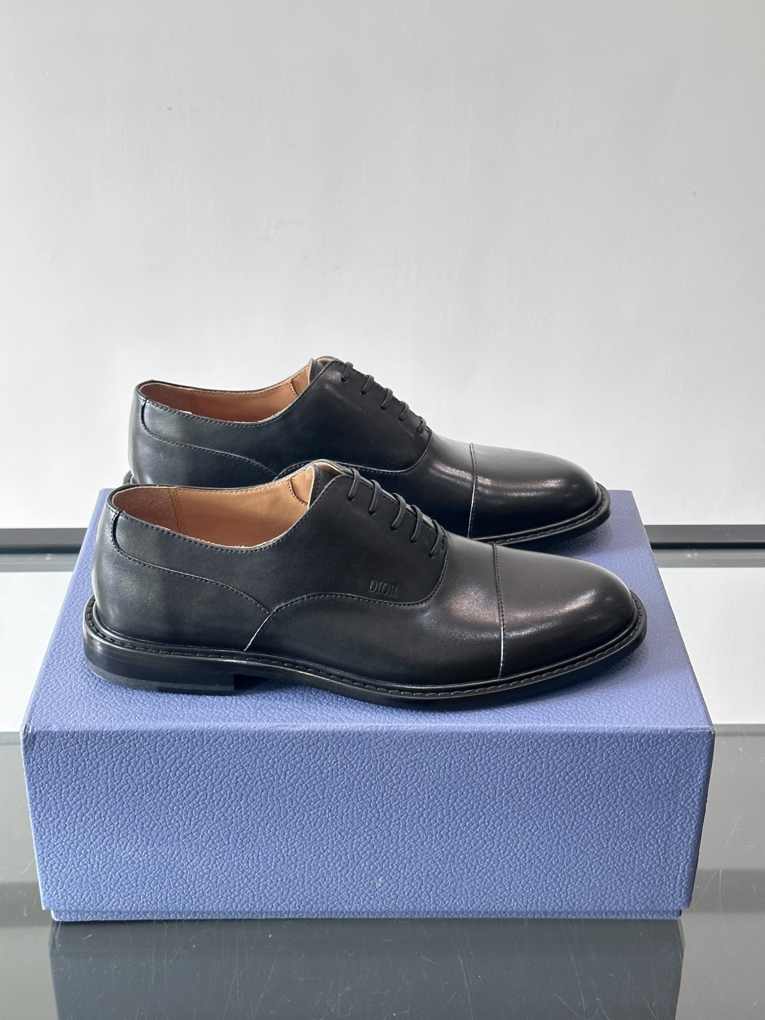 Dior Smooth Black Leather Oxford Shoes - Classic Style 2