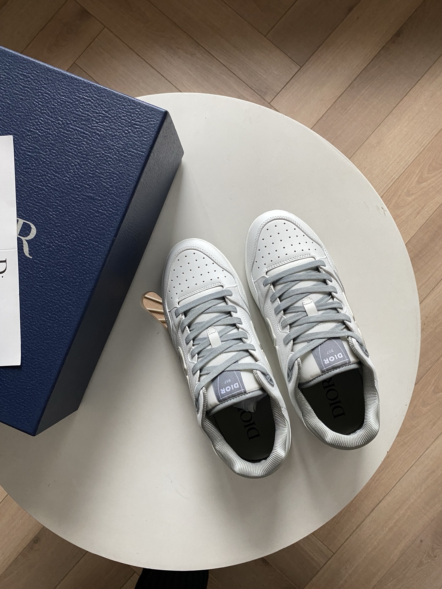 low Dior White Leather CD Sneakers - Dior White Leather CD Sneakers