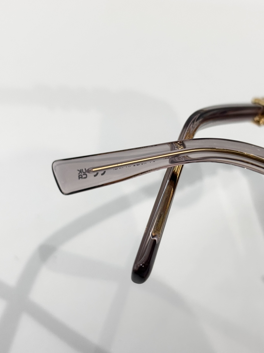 DiorTreasure R1I Transparent Glittery Purple Oval Sunglasses