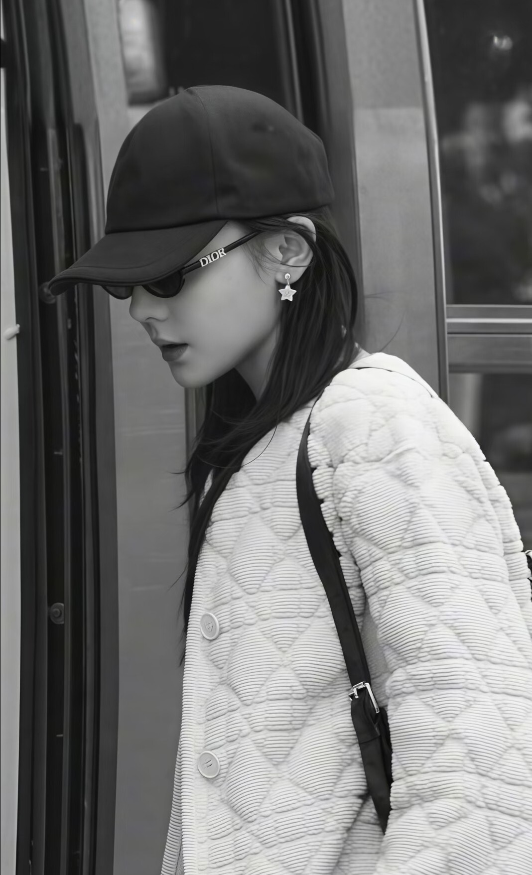 Dior Oval Sunglasses – Luxury Black Designer Eyewear for Women