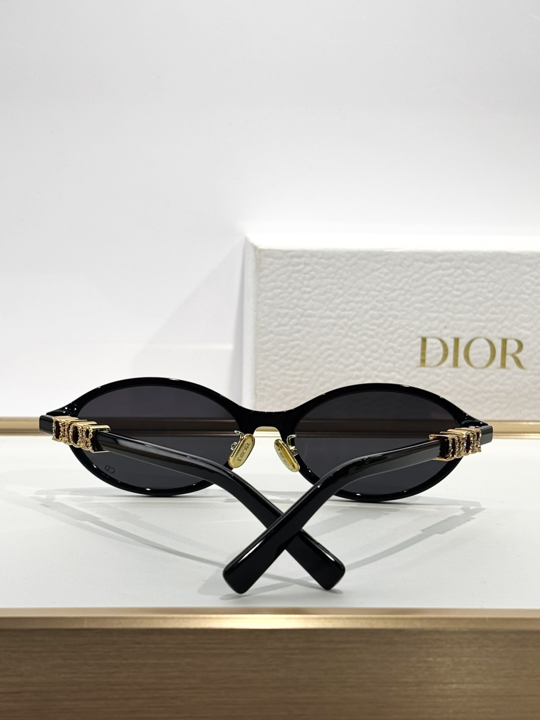 Dior Signature Oval Sunglasses – Luxury Fashion Eyewear