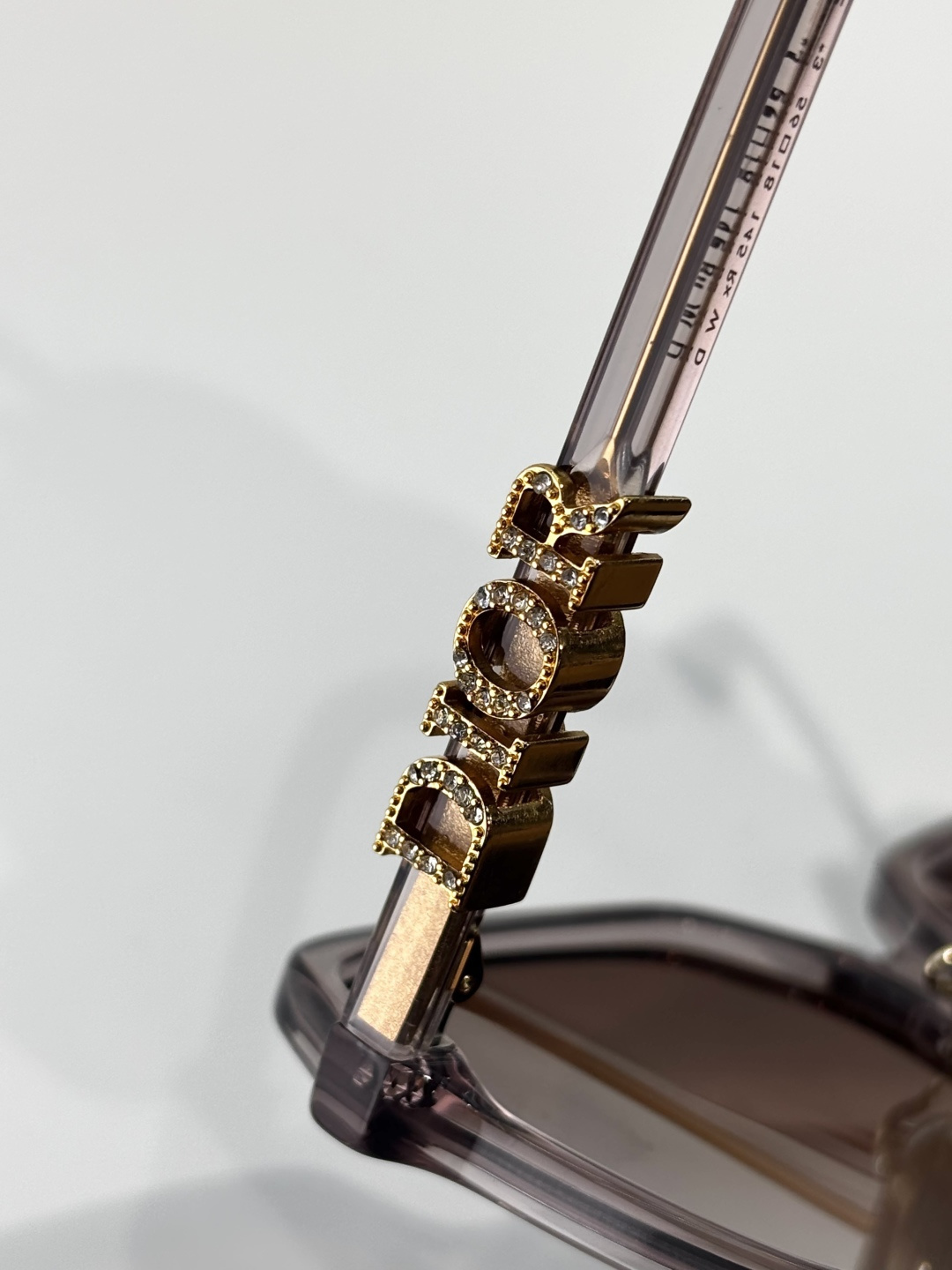 DiorTreasure S1F Square Sunglasses – Translucent Purple & Gold