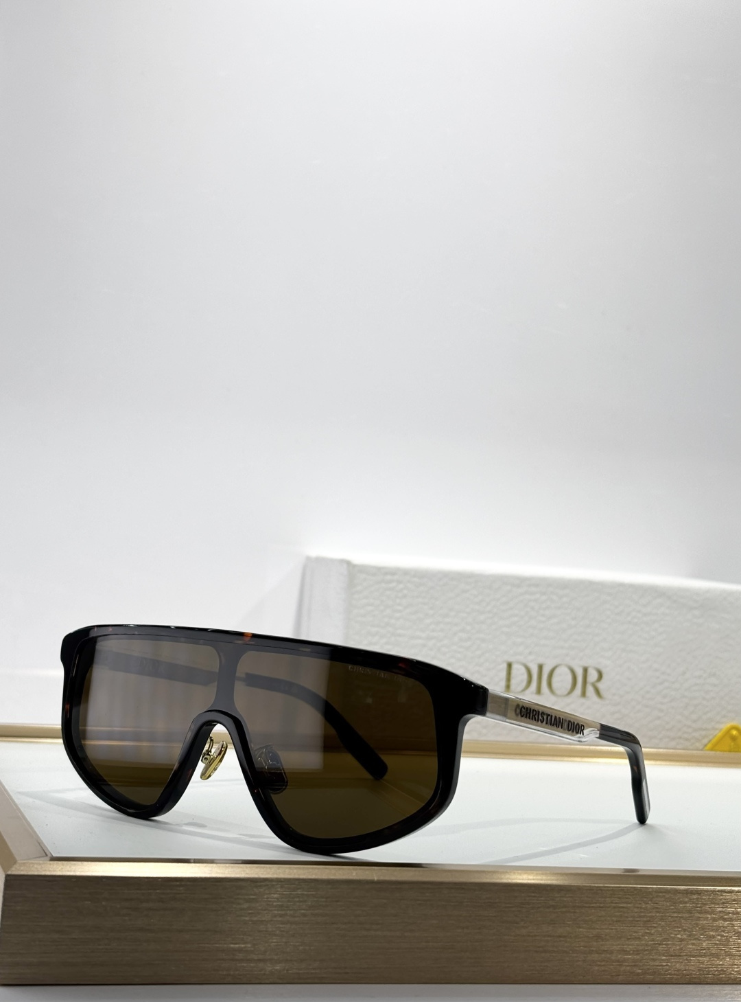 Dior Oversized Shield Sunglasses – Luxury Designer Mask Eyewear