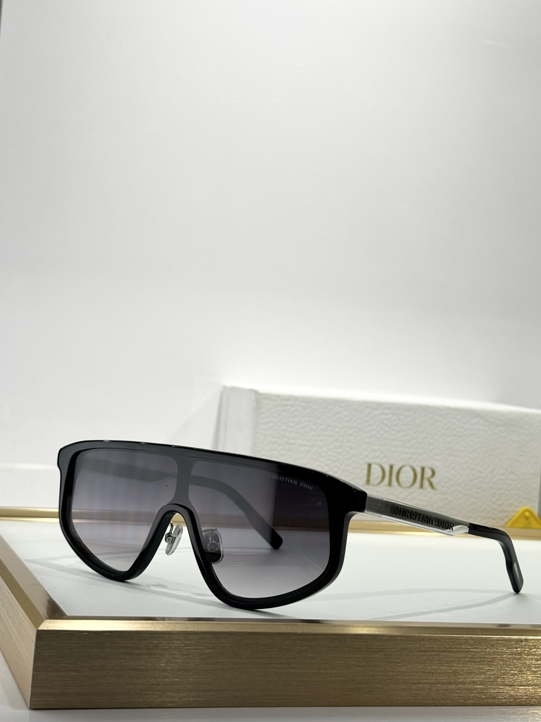 Dior Oversized Shield Sunglasses – Luxury Designer Mask Eyewear