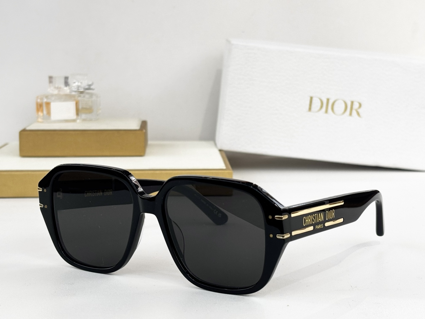 Christian Dior Signature Oversized Square Sunglasses for Women
