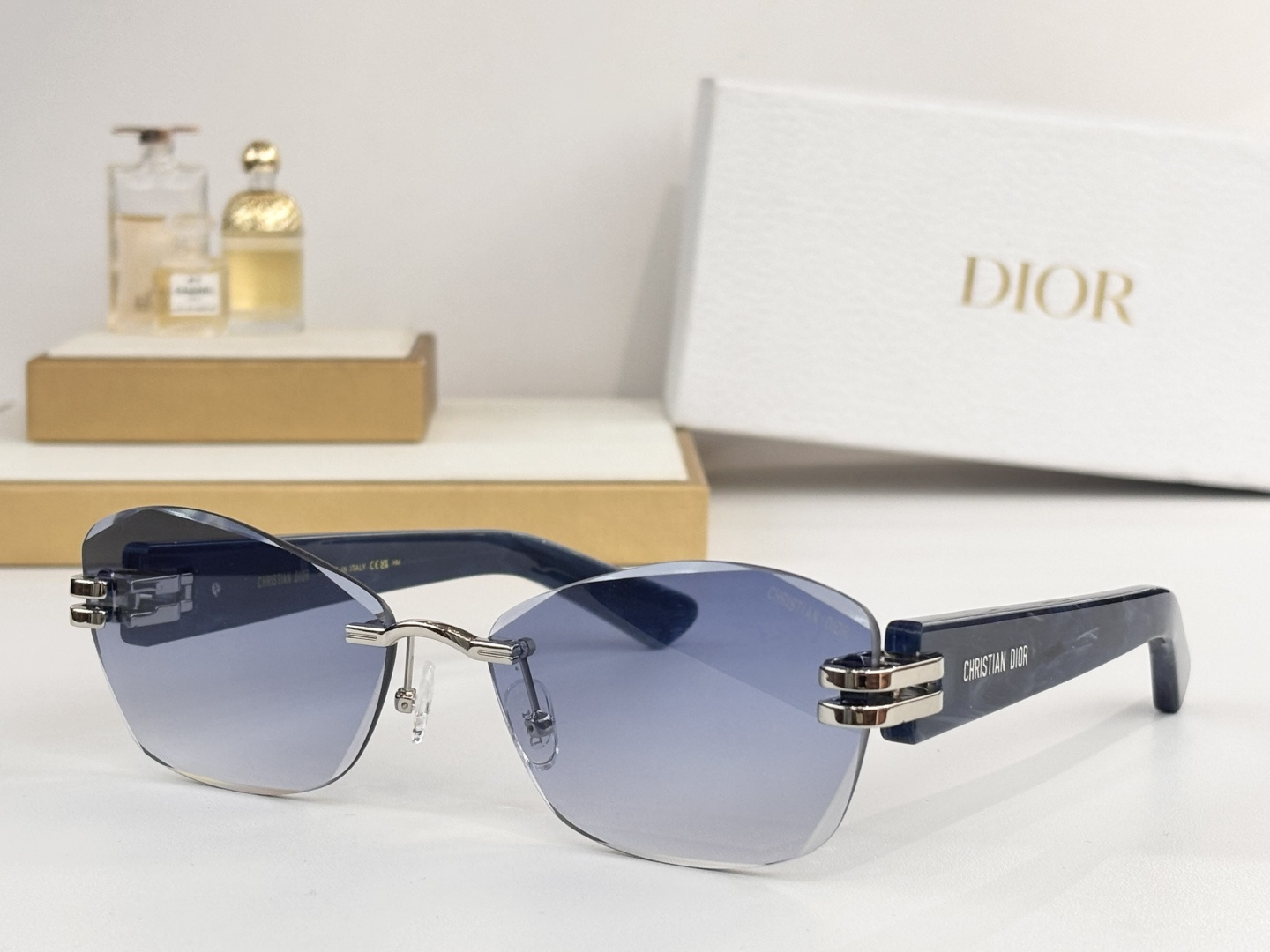 Dior Rimless Blue Gradient Sunglasses – Designer Eyewear