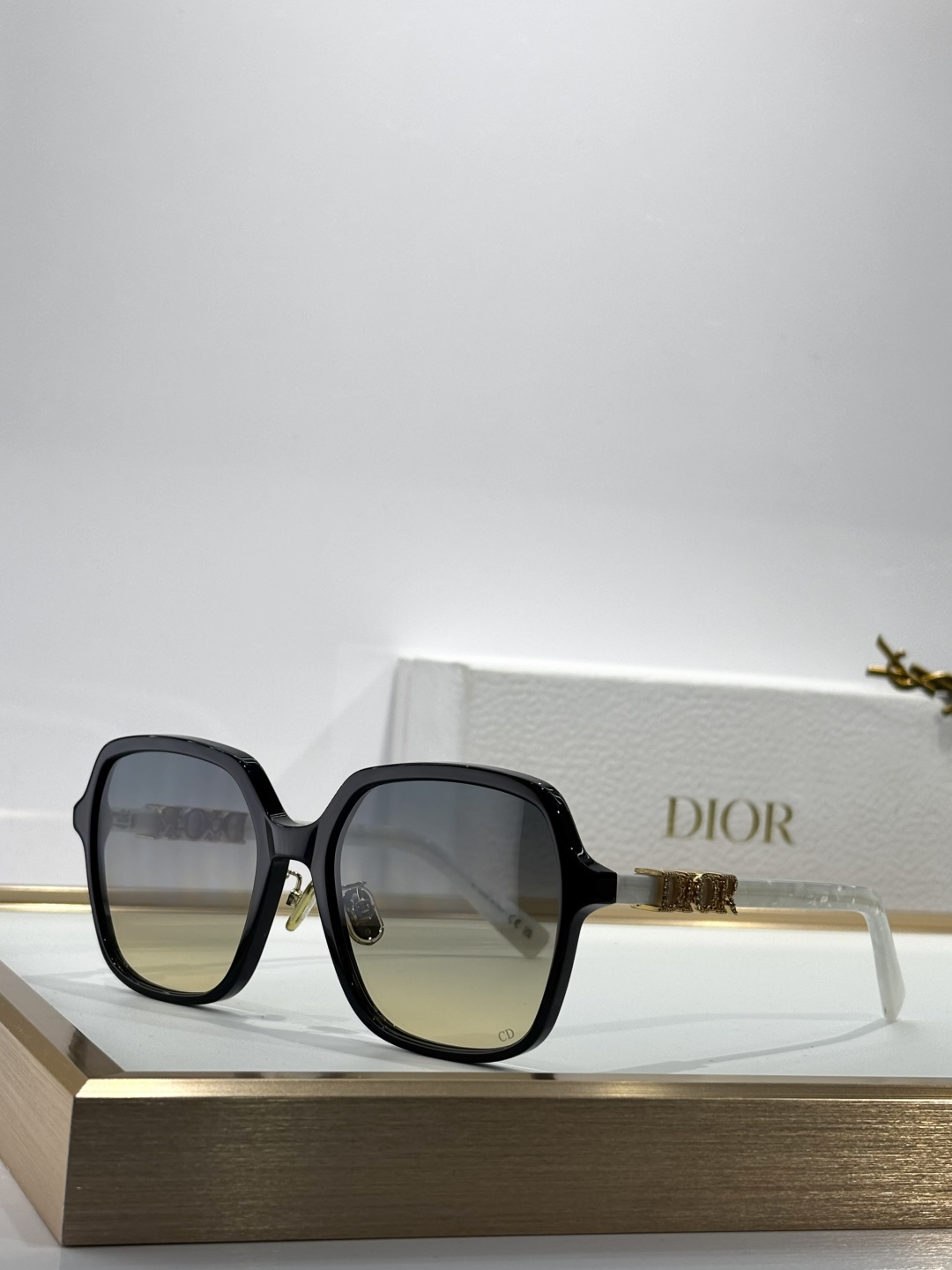gradient Dior Black Acetate Square Sunglasses – Dior Black Acetate