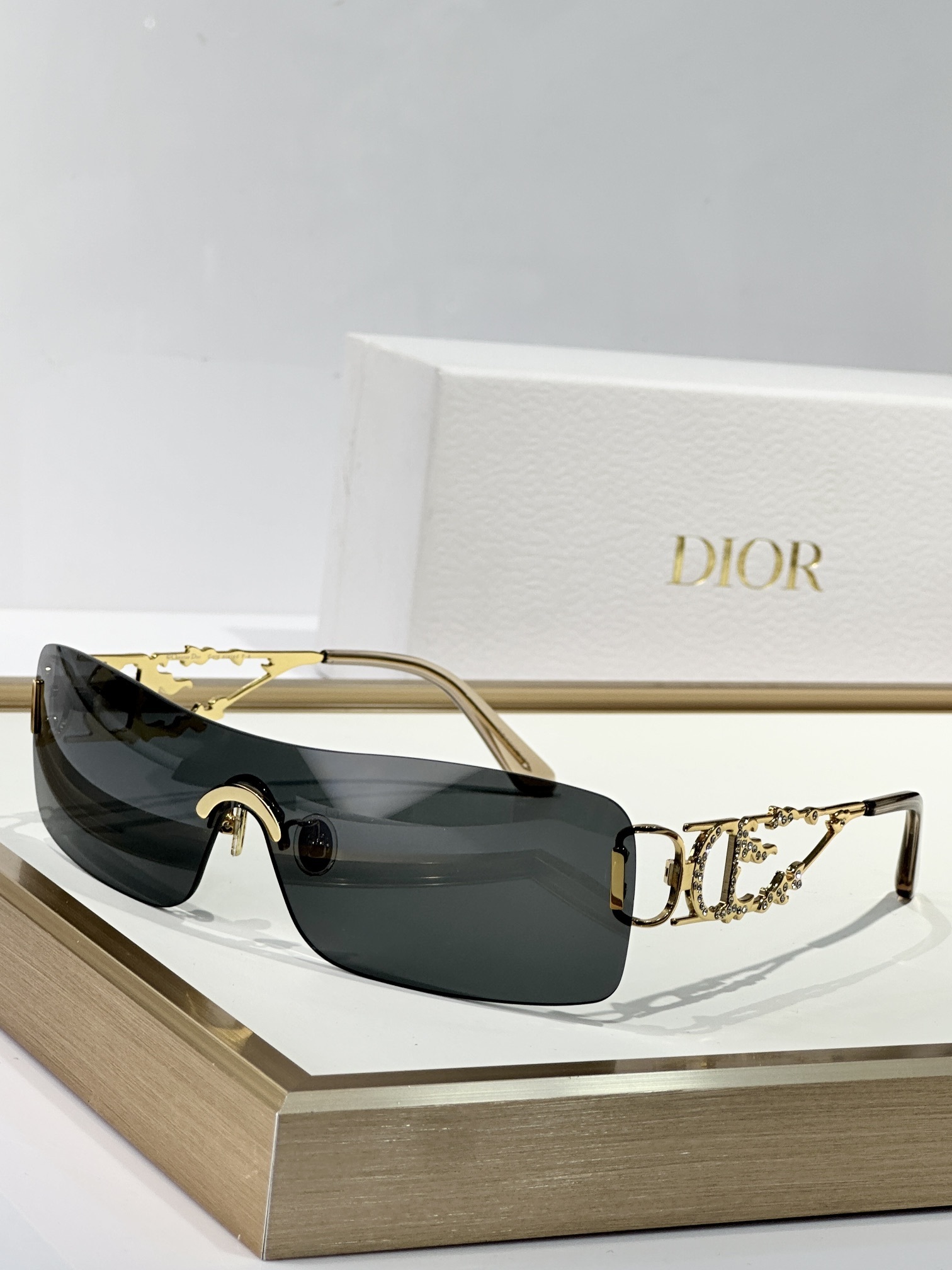 Dior Luxury Crystal Shield Sunglasses – Y2K Vintage Style