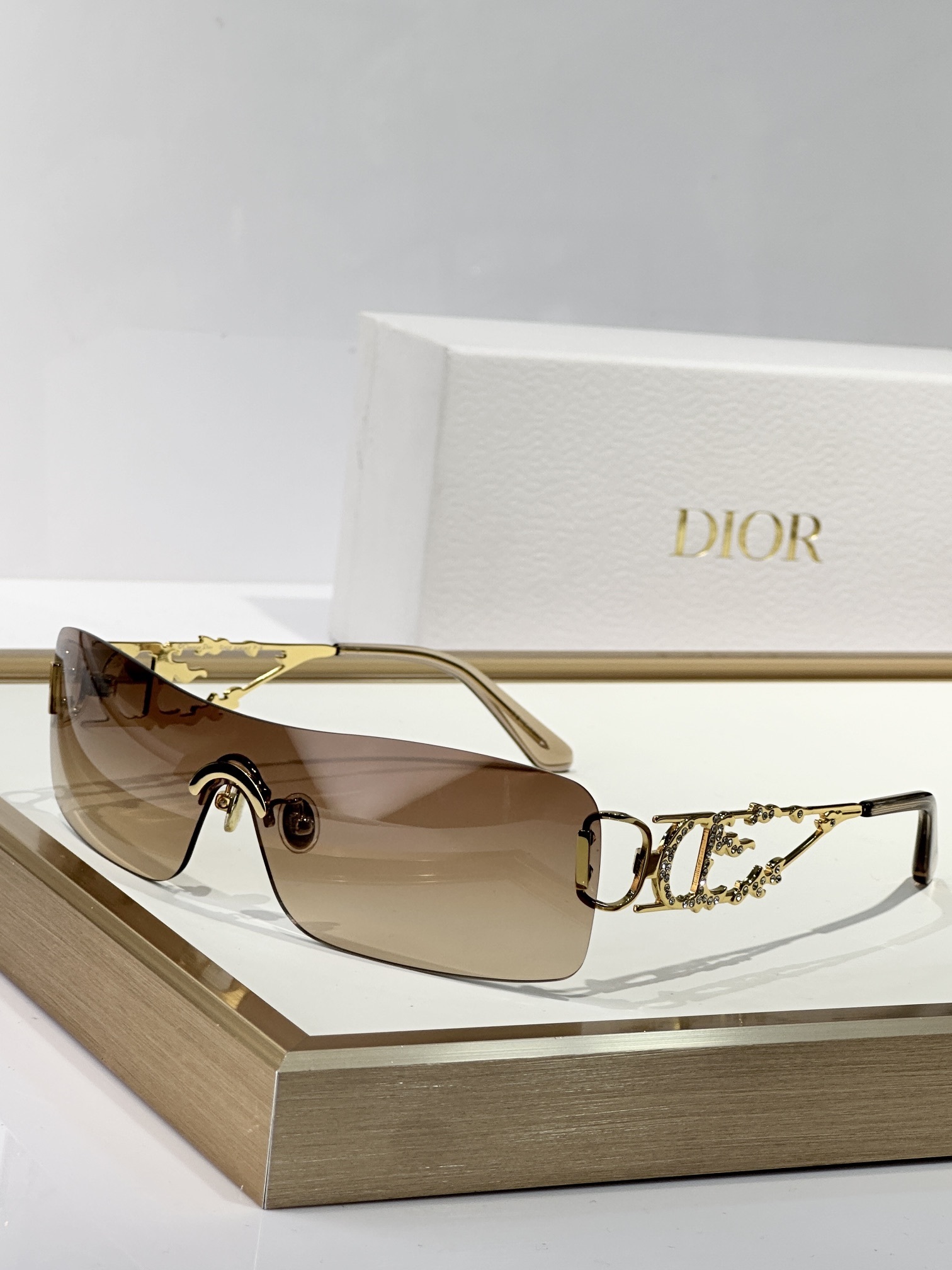 Dior Luxury Crystal Shield Sunglasses – Y2K Vintage Style