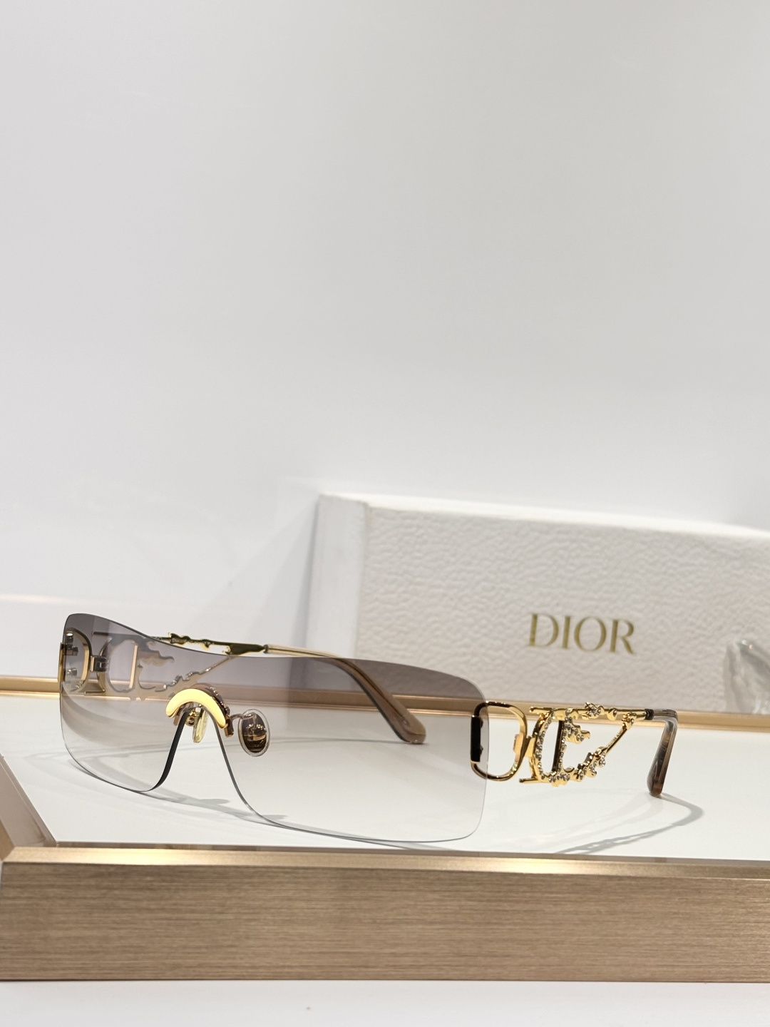 Dior Luxury Crystal Shield Sunglasses – Y2K Vintage Style
