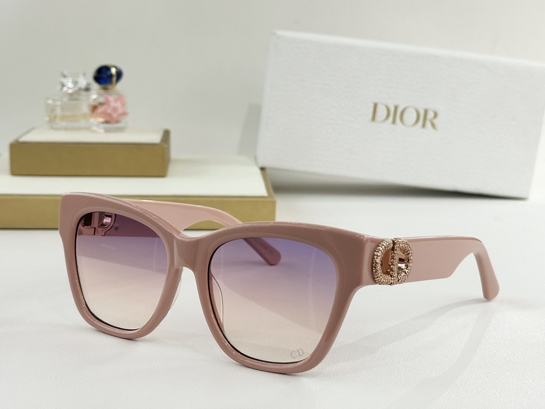 Dior Pink Cat-Eye Sunglasses – Dior Pink Cat-Eye Gradient Sunglasses