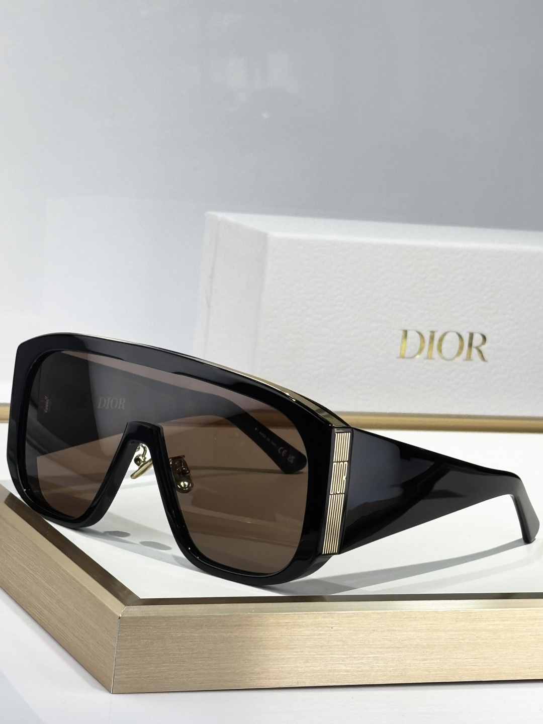 Dior Oversized Shield Sunglasses – Luxury Designer Eyewear