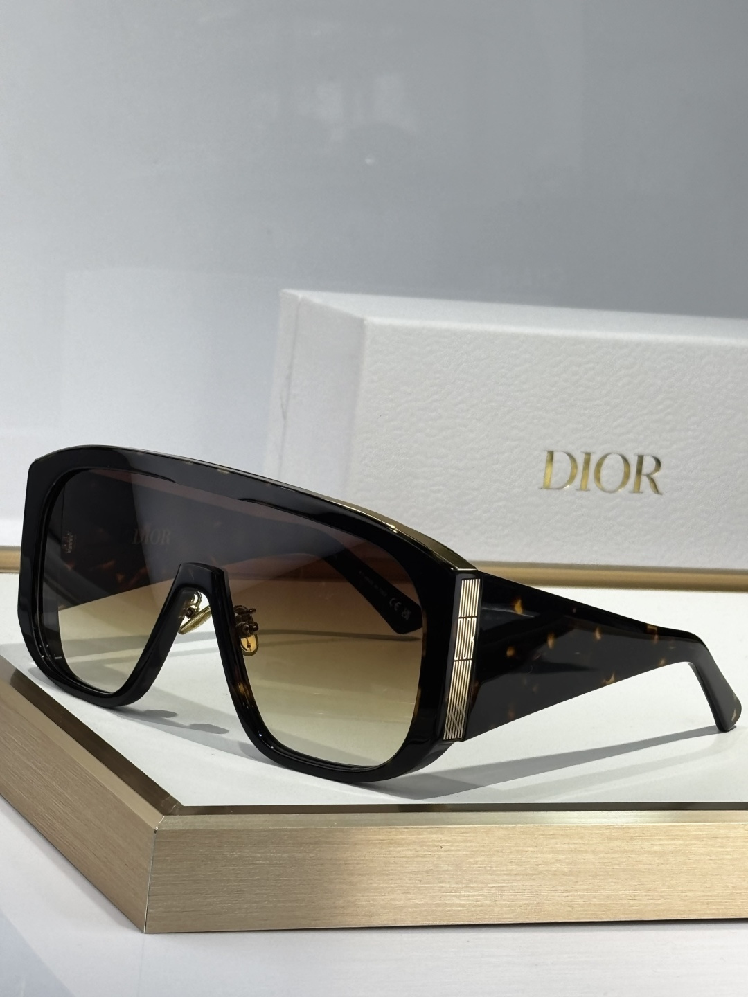 Dior Oversized Shield Sunglasses – Luxury Designer Eyewear
