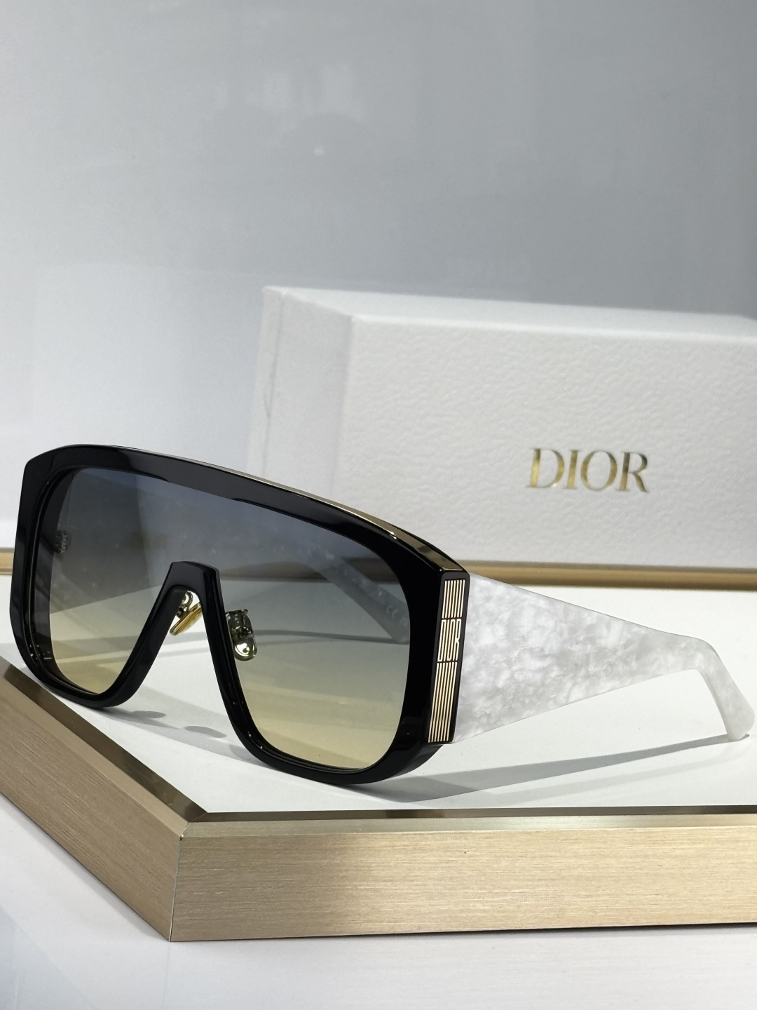 Dior Oversized Shield Sunglasses – Luxury Designer Eyewear