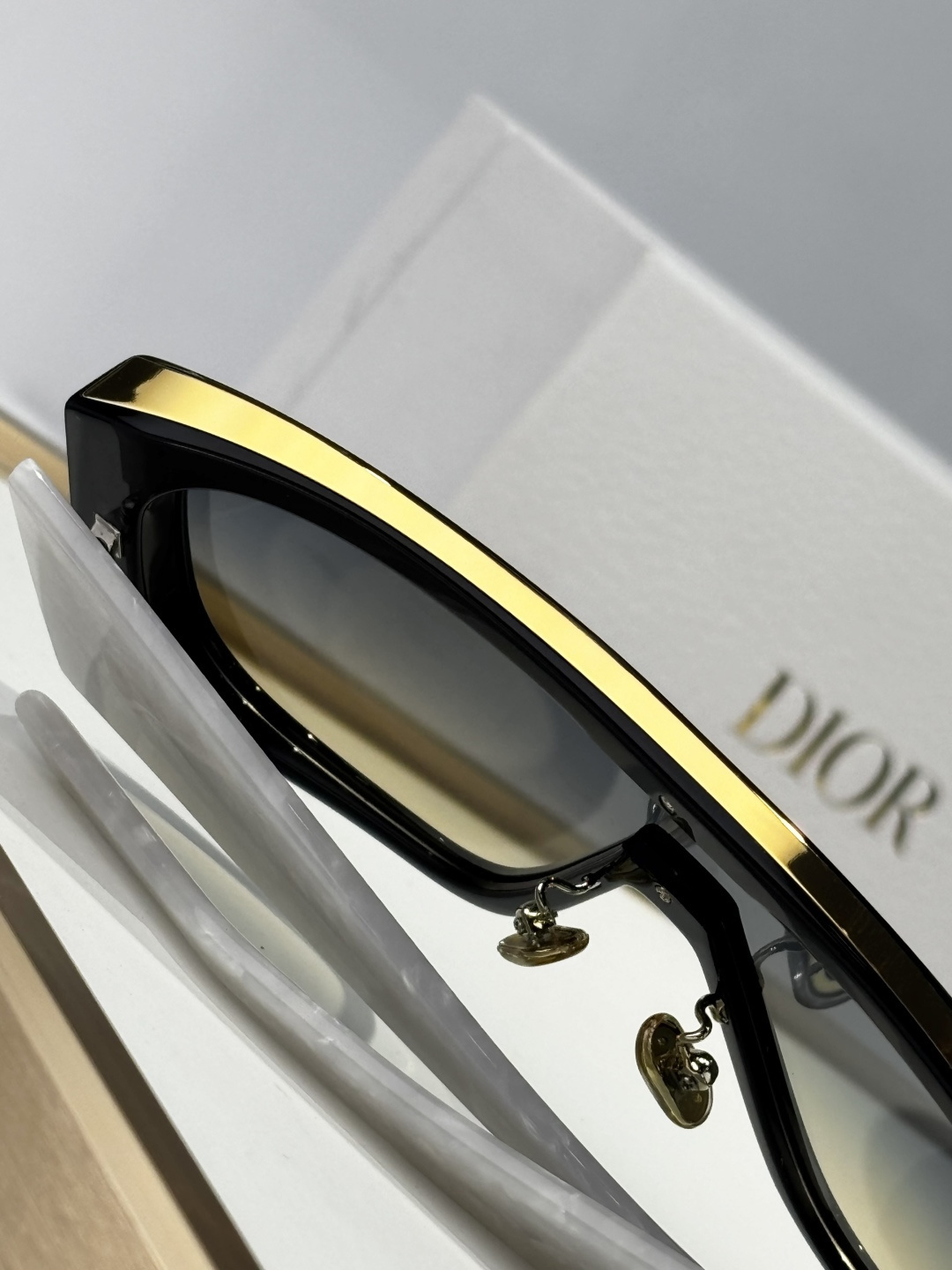 Dior Oversized Shield Sunglasses – Luxury Designer Eyewear