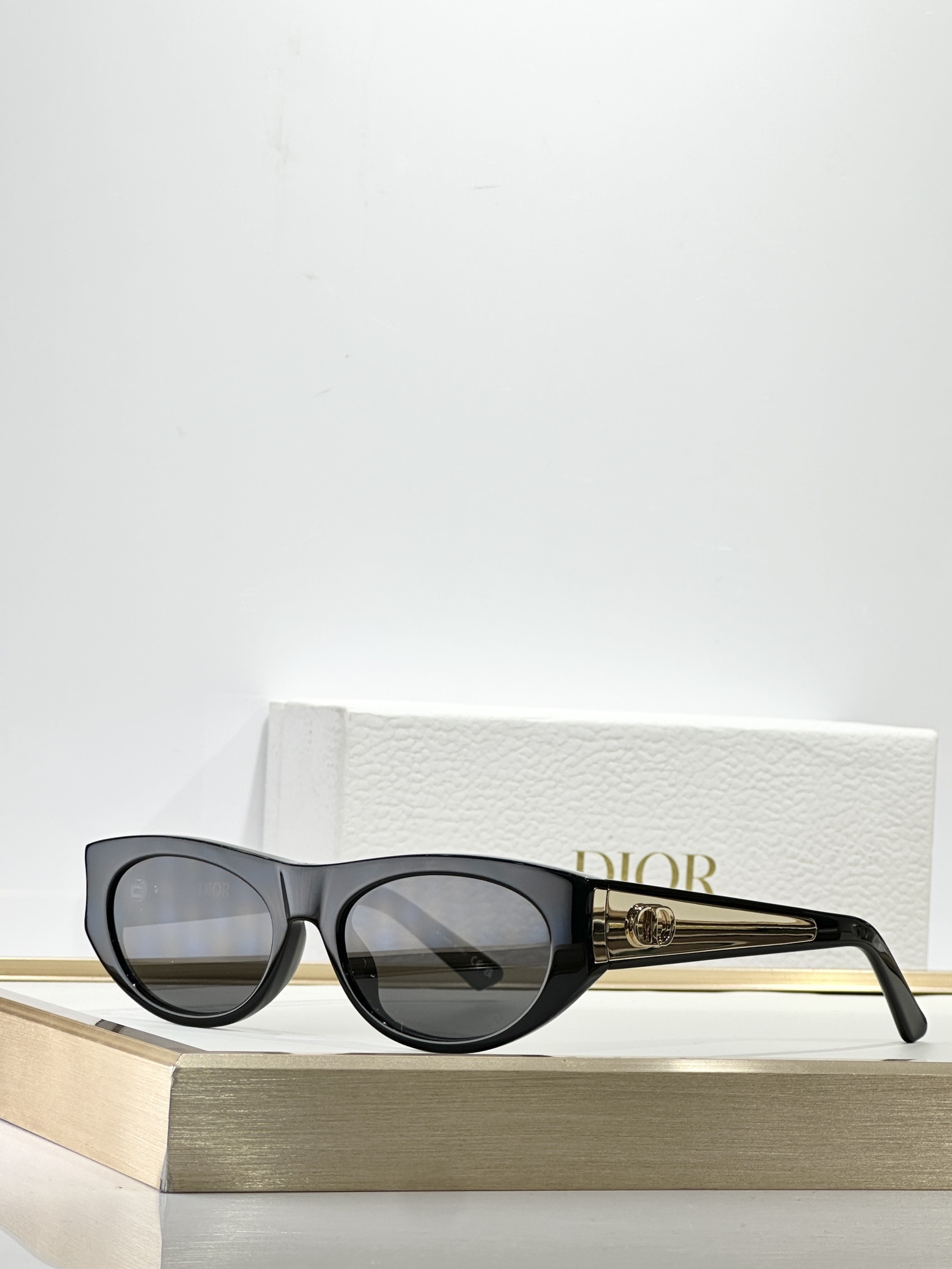 Dior Signature Cat-Eye Sunglasses – Luxury Designer Eyewear