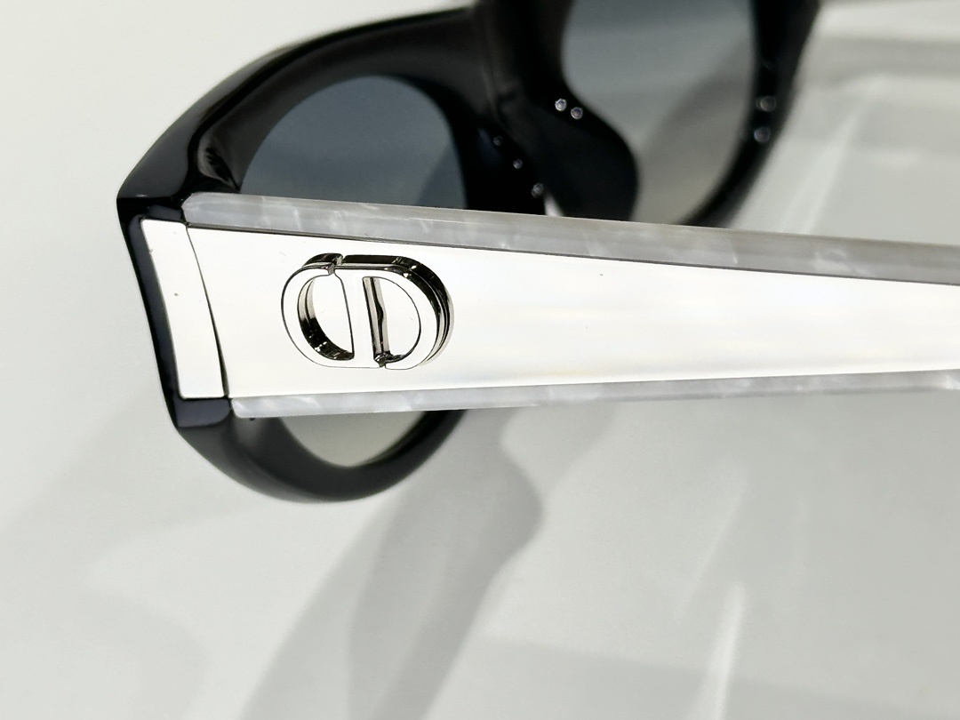 Dior Signature Cat-Eye Sunglasses – Luxury Designer Eyewear