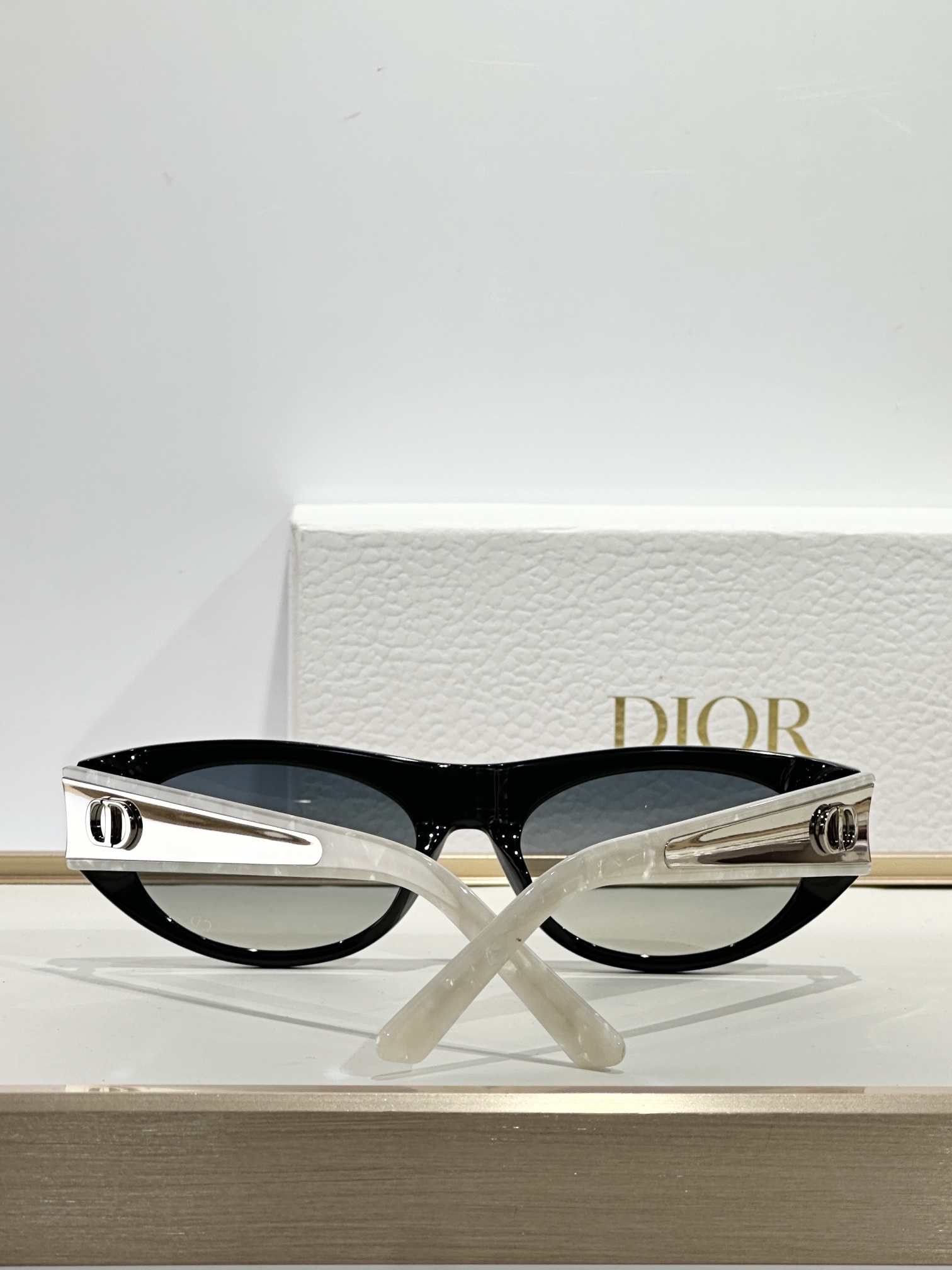 Dior Signature Cat-Eye Sunglasses – Luxury Designer Eyewear