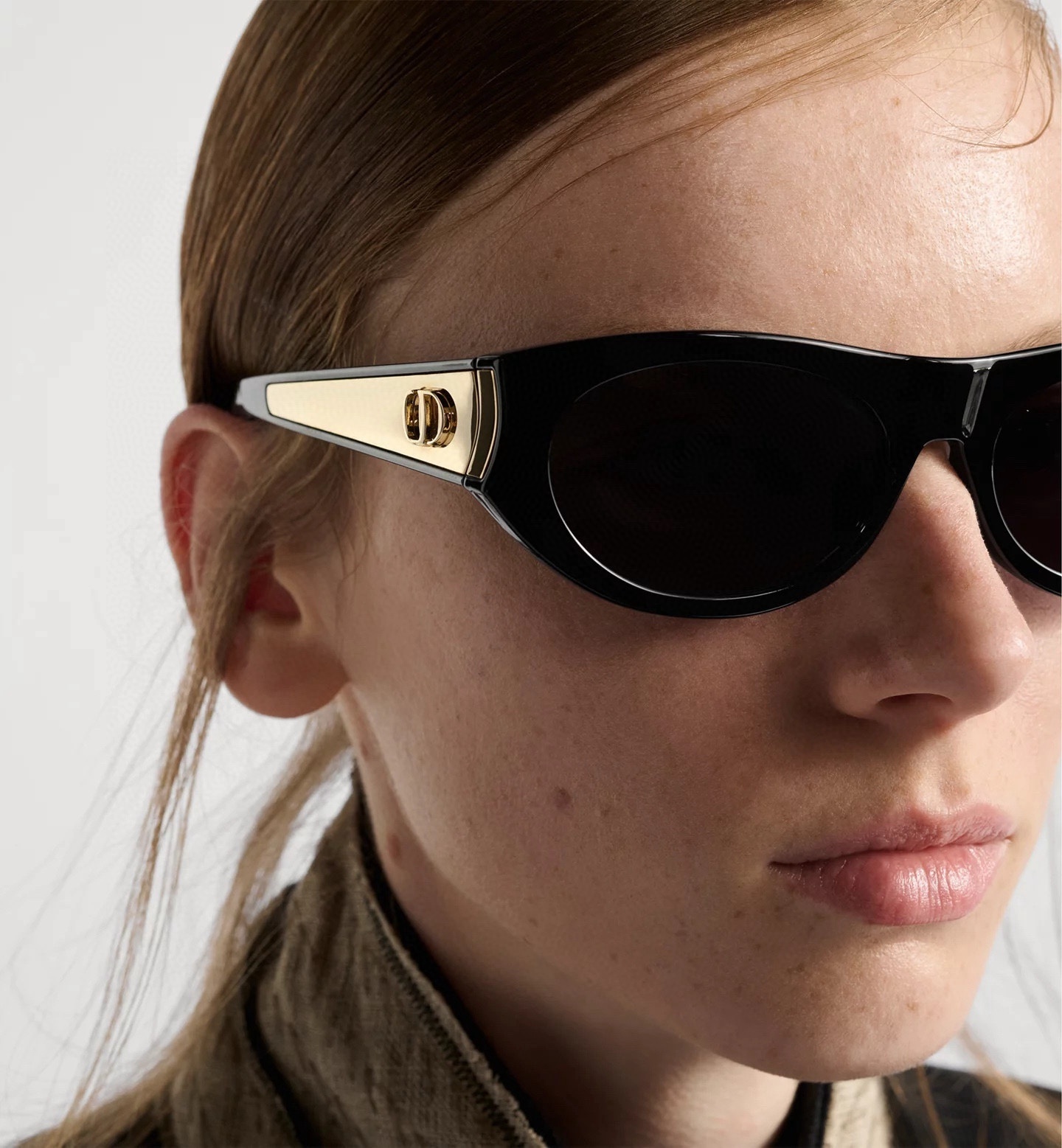 DiorGlow B2I Black Butterfly Sunglasses with Gold CD Signature