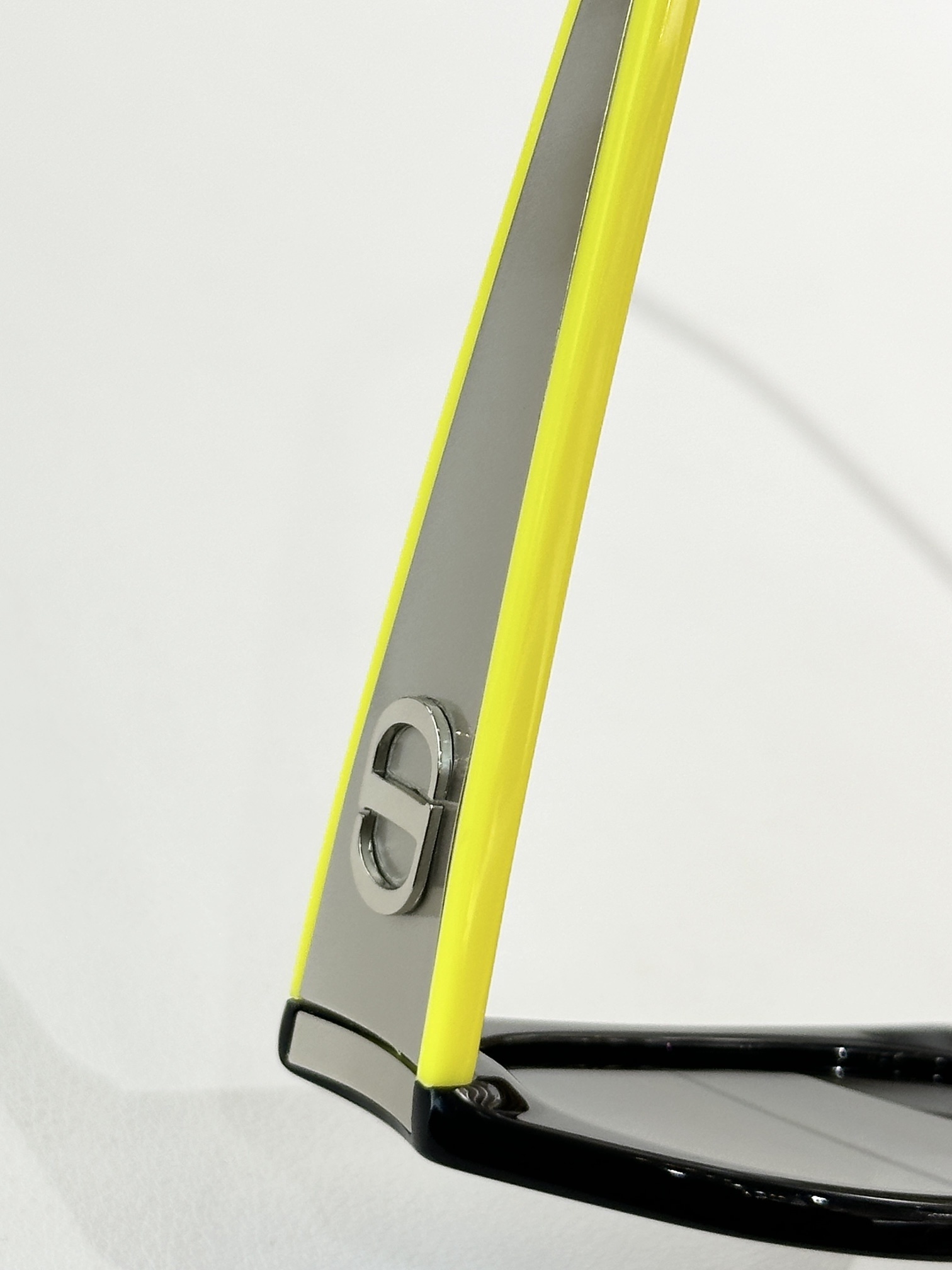 DiorGlow B2I Black Butterfly Sunglasses with Gold CD Signature