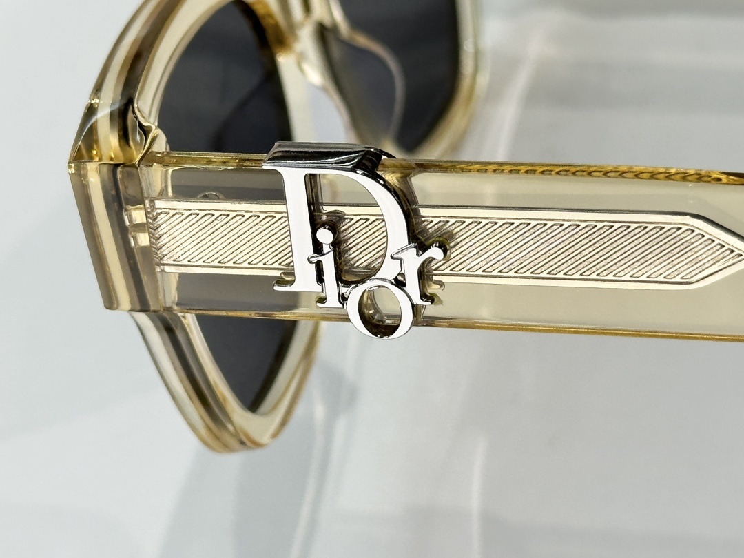 Dior Signature Square Sunglasses – Luxury Designer Eyewear