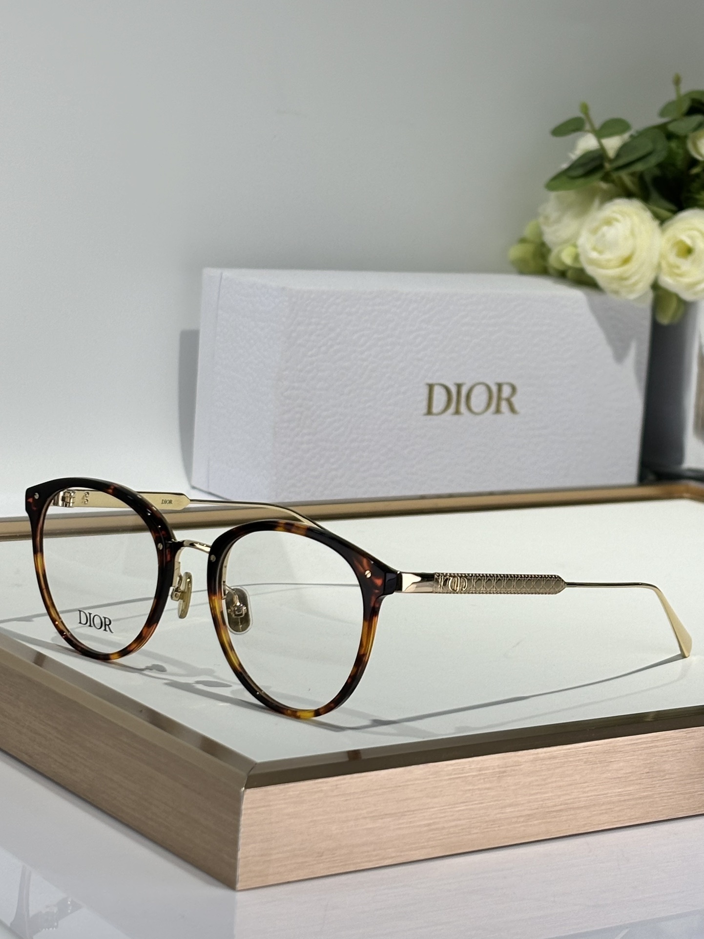 Dior Luxury Round Eyeglasses – Designer Optical Frames for Women