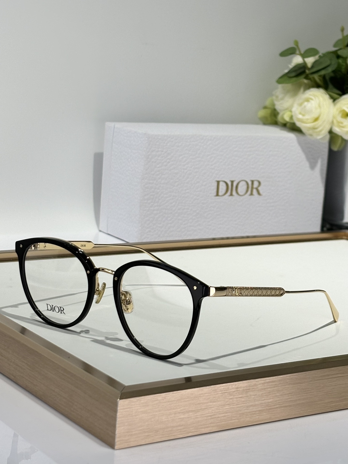 Dior Luxury Round Eyeglasses – Designer Optical Frames for Women
