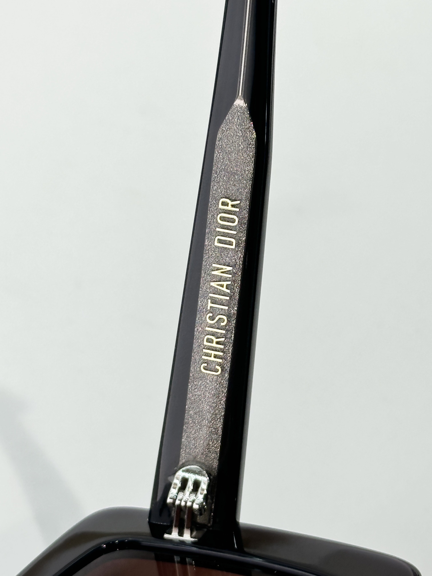 DiorMidnight S5I Square Sunglasses – Gray-to-Blue Gradient