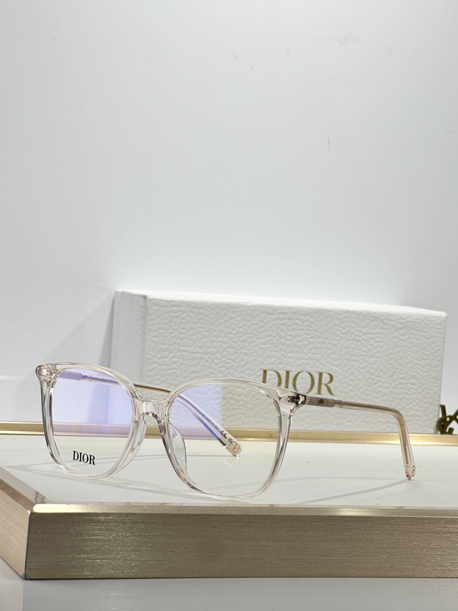 Dior Transparent Pink Frame Eyeglasses – Modern Style