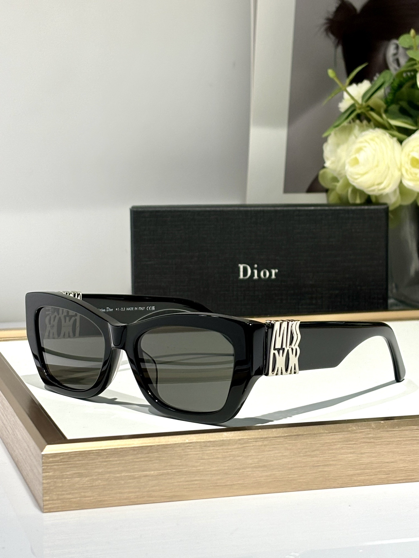 Miss Dior B1U Butterfly Sunglasses – Luxury Designer Eyewear