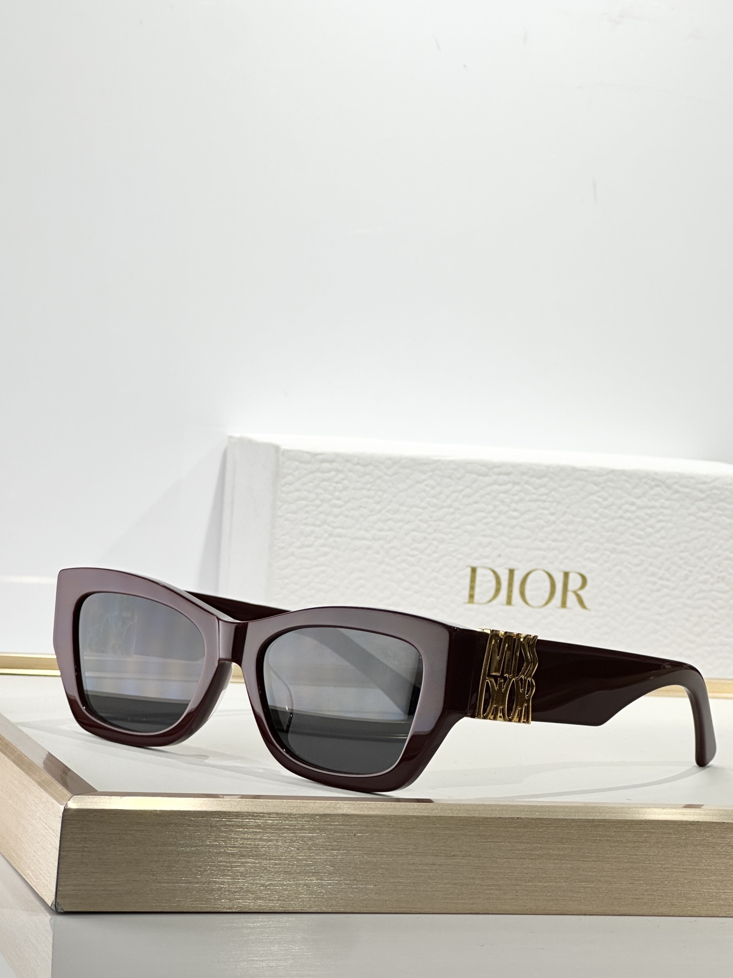 Miss Dior B1U Butterfly Sunglasses – Luxury Designer Eyewear
