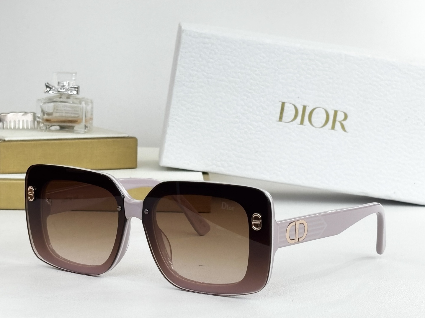 Dior Oversized Square Sunglasses – Luxury Women’s Eyewear