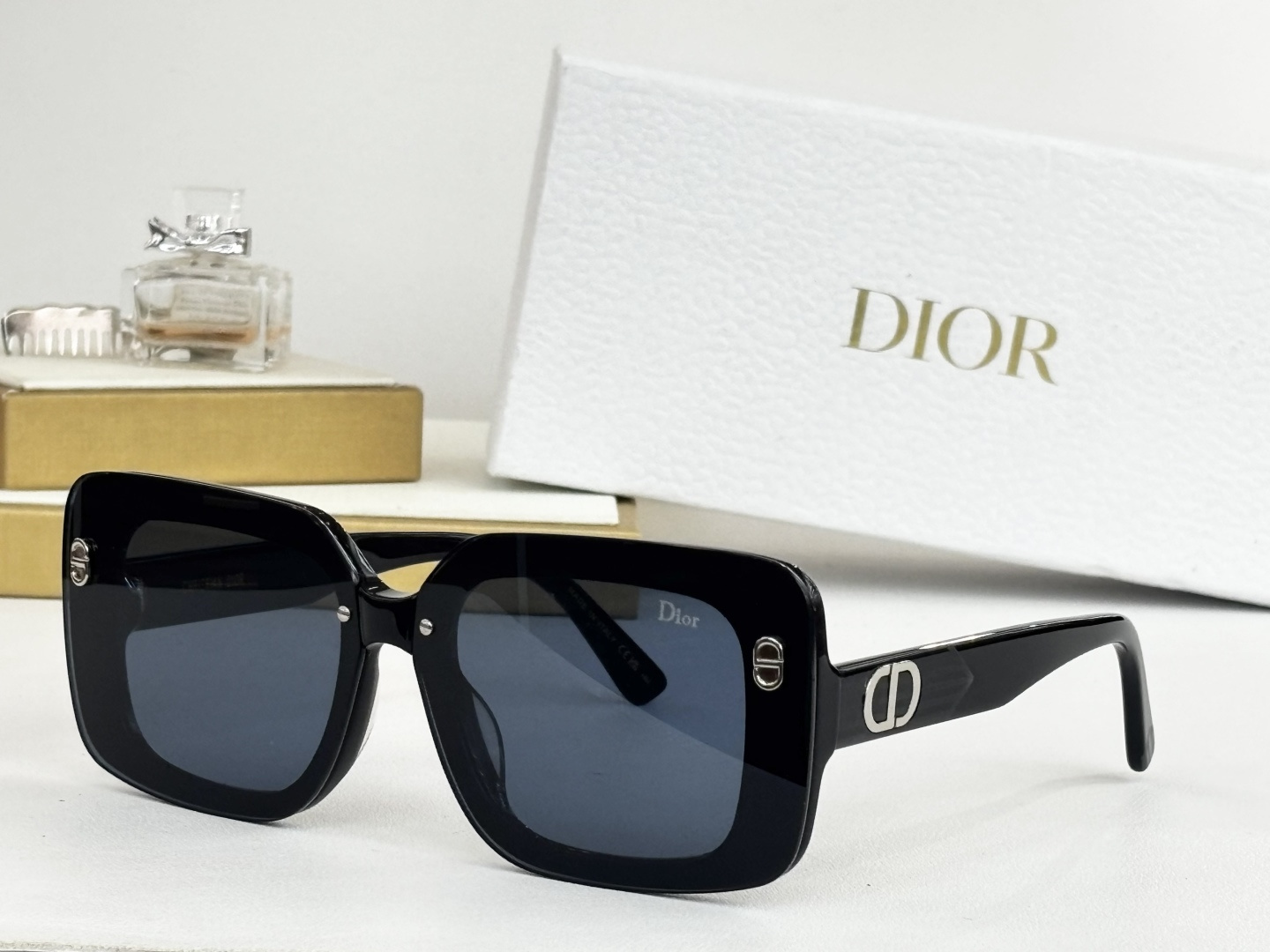 Dior Oversized Square Sunglasses – Luxury Women’s Eyewear