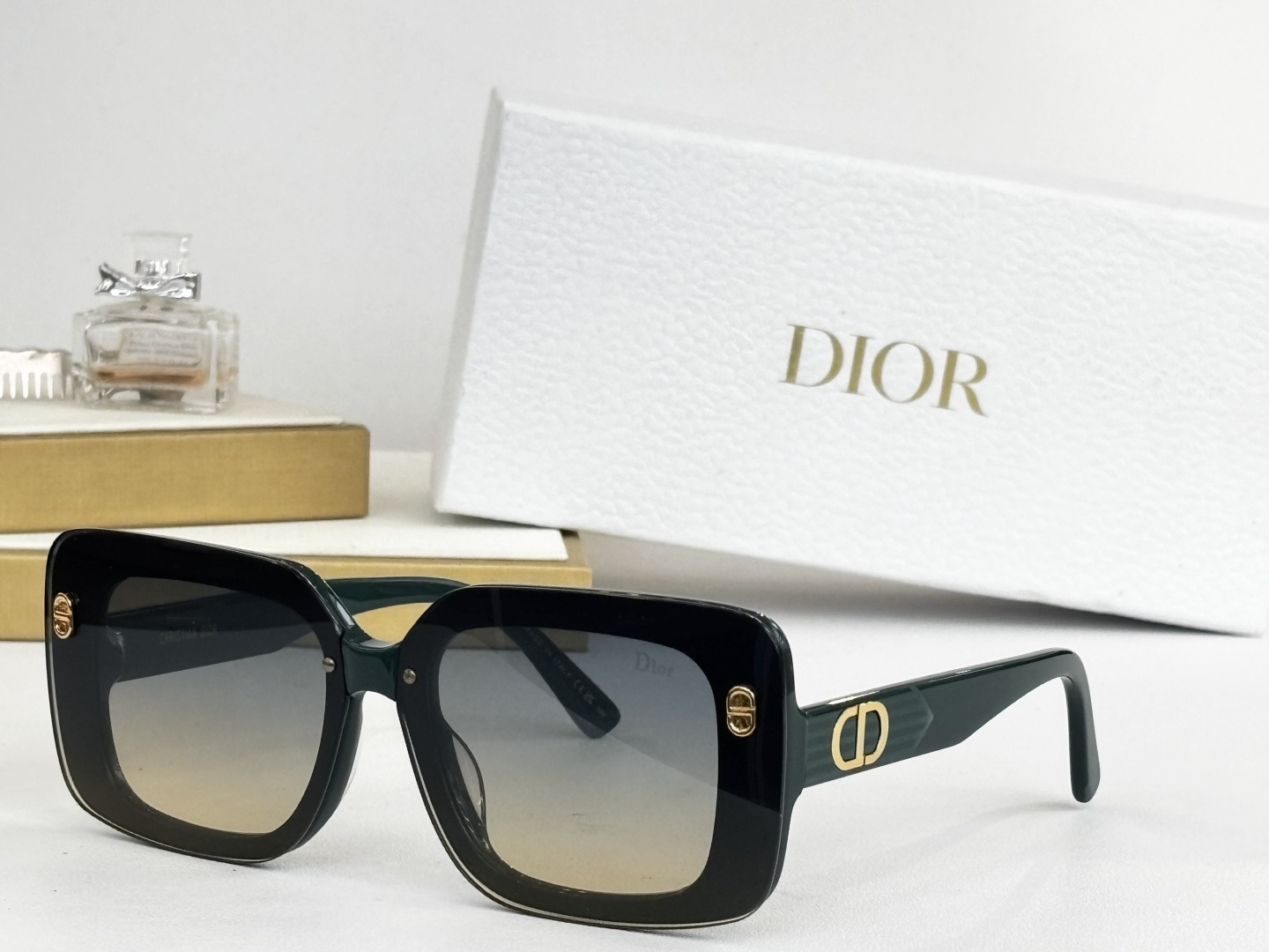 Dior Oversized Square Sunglasses – Luxury Women’s Eyewear
