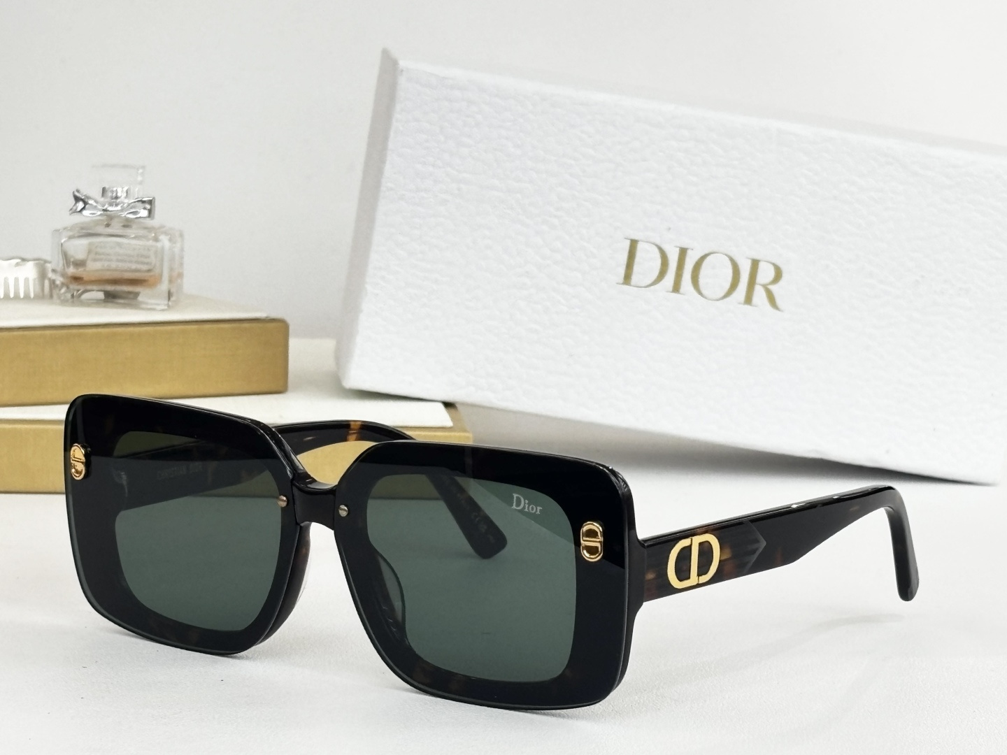 Dior Oversized Square Sunglasses – Luxury Women’s Eyewear