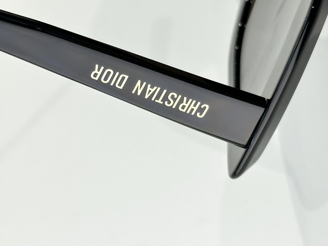 DiorMidnight S5I Black Square Sunglasses – Dior Luxury Eyewear