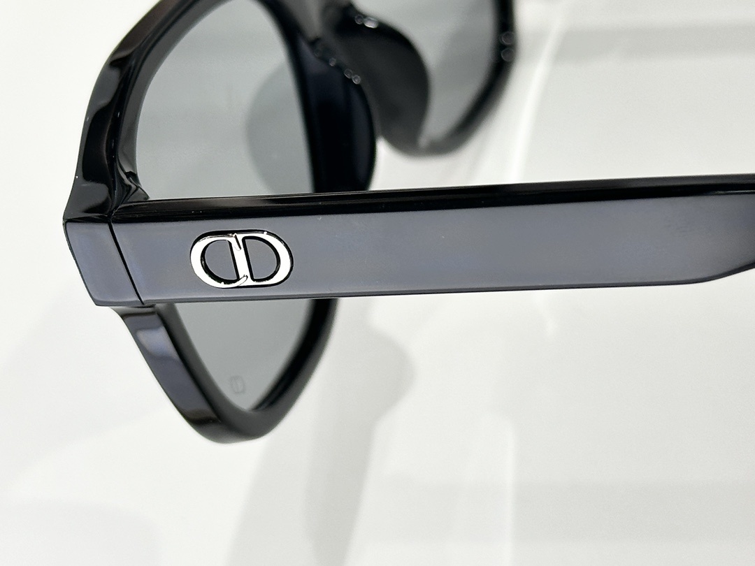 Dior CD Icon A1I Black Pilot Sunglasses – Luxury Men’s Eyewear
