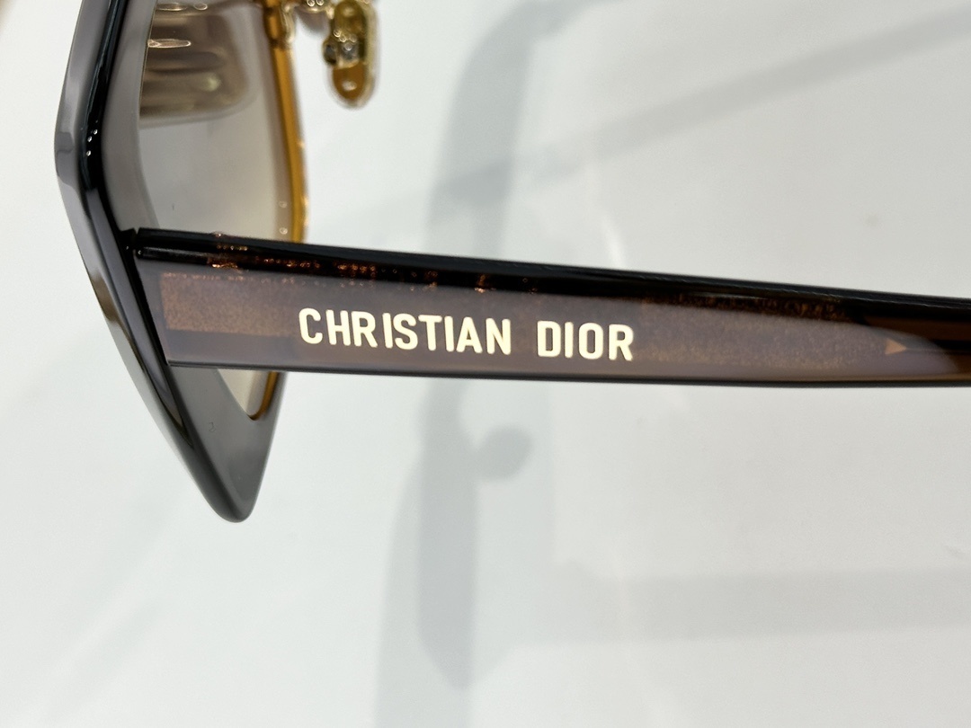 Christian Dior Oversized Square Sunglasses – Luxury Women’s Eyewear