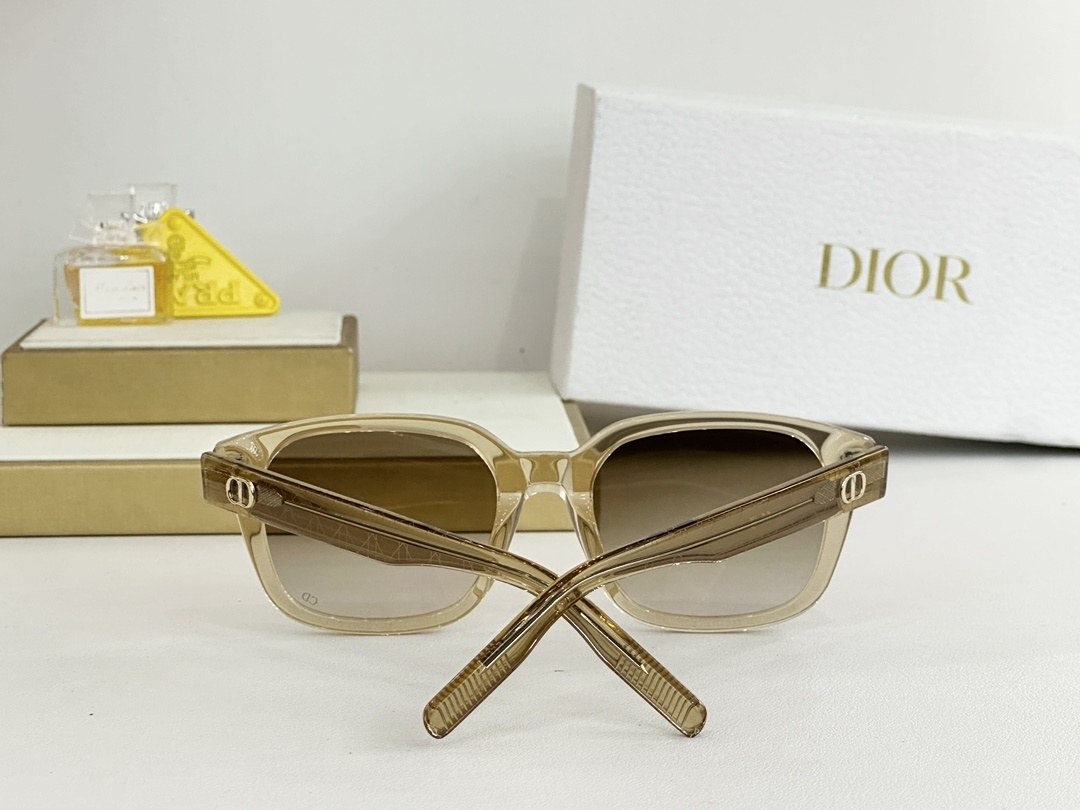 Luxury Dior Square Frame Eyewear – Premium Fashion Glasses