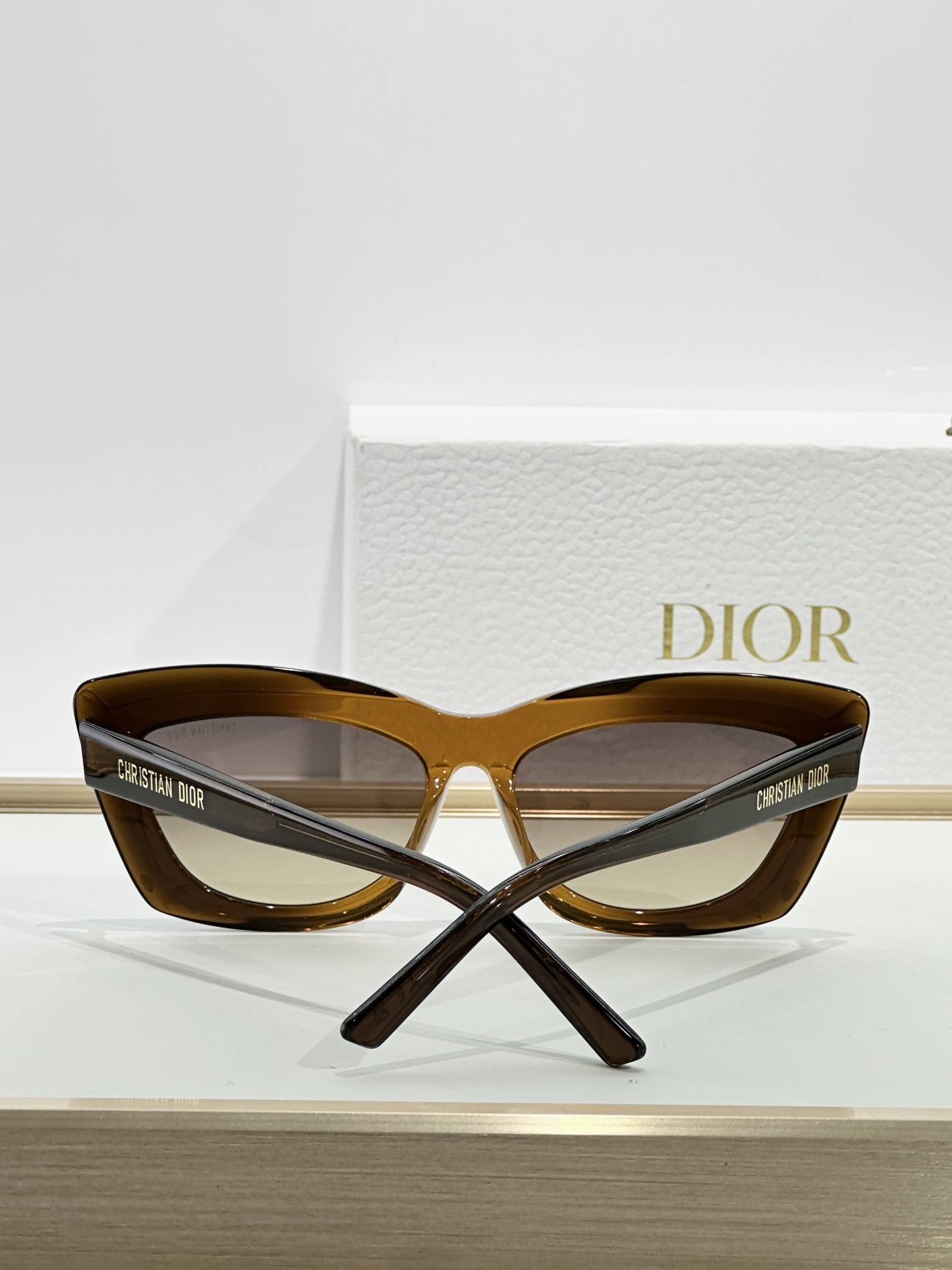 Christian Dior Luxury Cat-Eye Sunglasses – Designer Eyewear