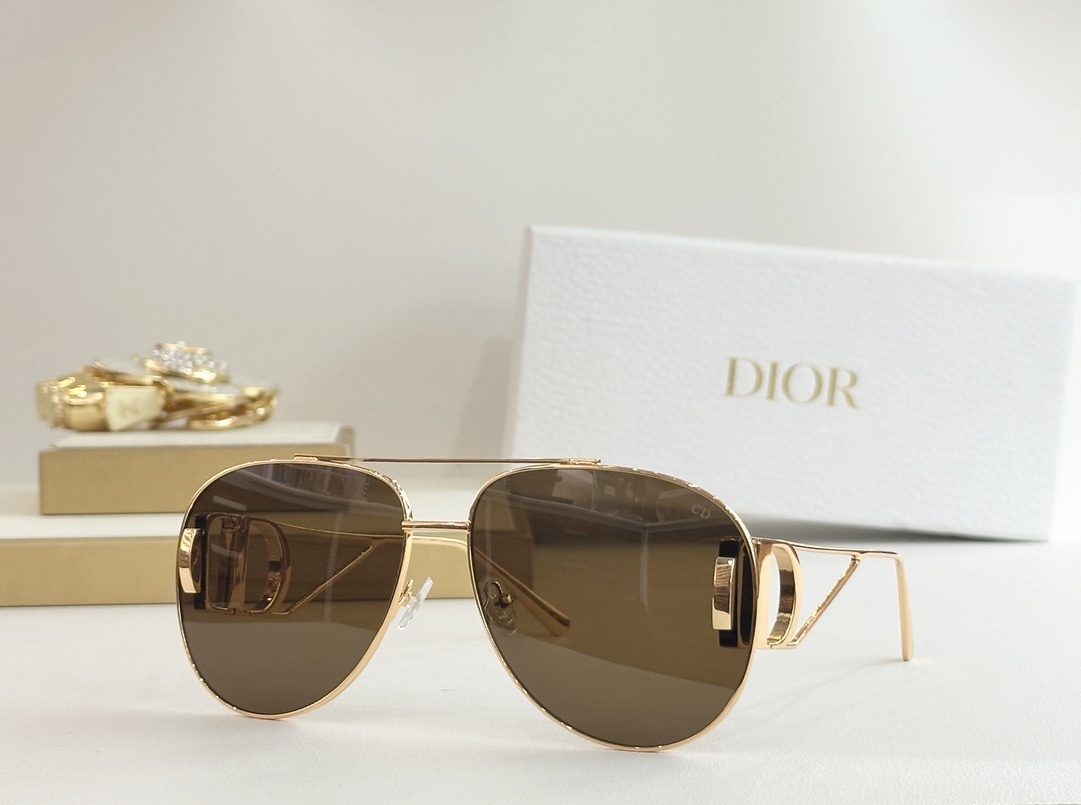 Dior Signature Aviator Sunglasses – Luxury Pilot Eyewear