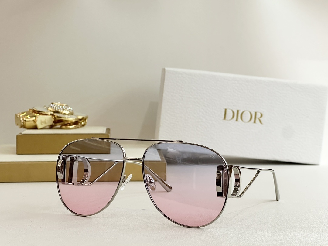 Dior Signature Aviator Sunglasses – Luxury Pilot Eyewear